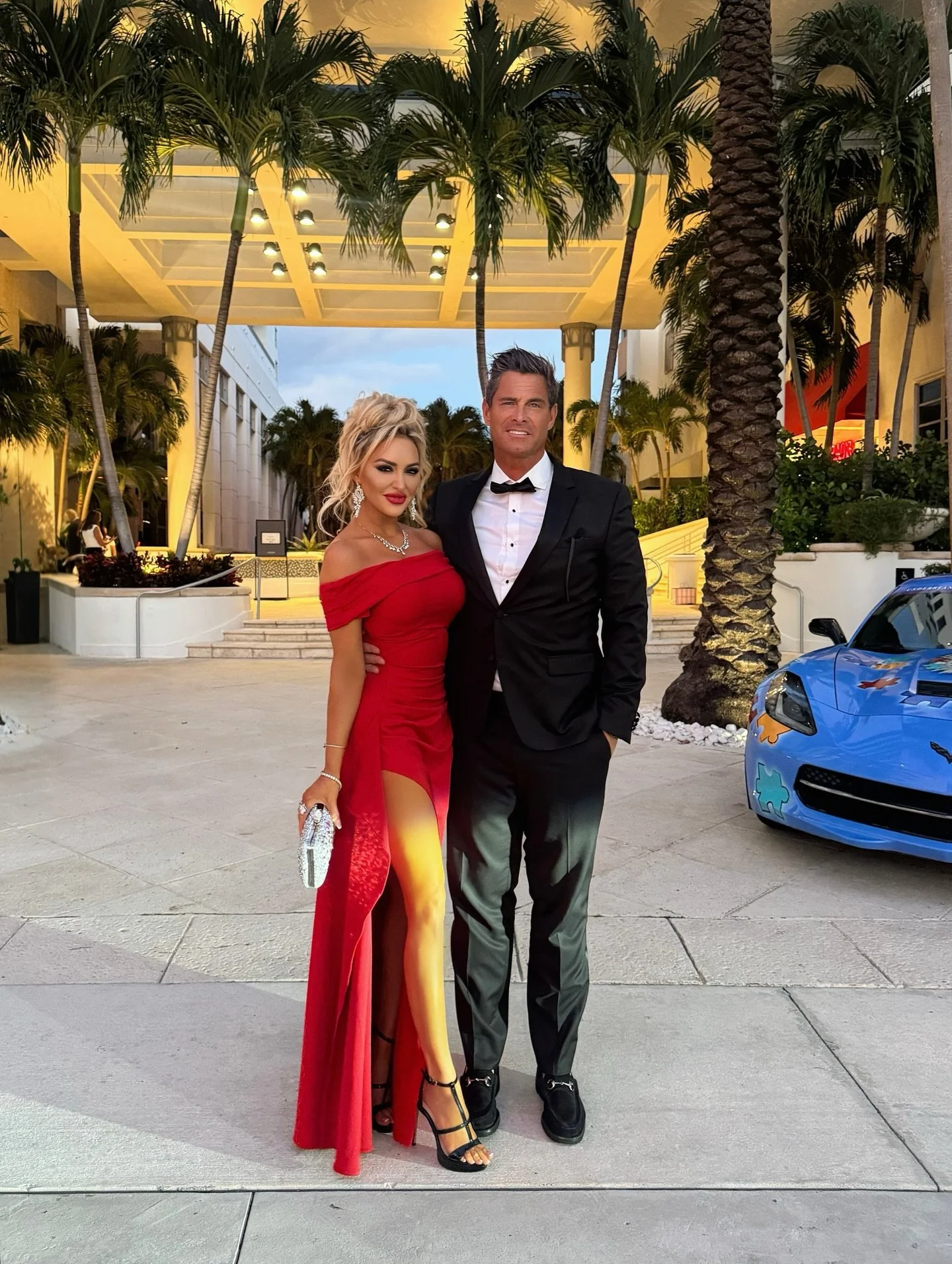 Saturday night at the 𝐀𝐮𝐭𝐢𝐬𝐦 𝐒𝐩𝐞𝐚𝐤𝐬 𝟐𝟎𝐭𝐡 𝐀𝐧𝐧𝐢𝐯𝐞𝐫𝐬𝐚𝐫𝐲 𝐆𝐚𝐥𝐚 𝐚𝐭 𝐭𝐡𝐞 𝐋𝐨𝐞𝐰𝐬 𝐌𝐢𝐚𝐦𝐢 𝐁𝐞𝐚𝐜𝐡 with Brahmin Partners Co-Founder, Salvatore Buscemi — an evening filled with laughter, generosity, purpose, an