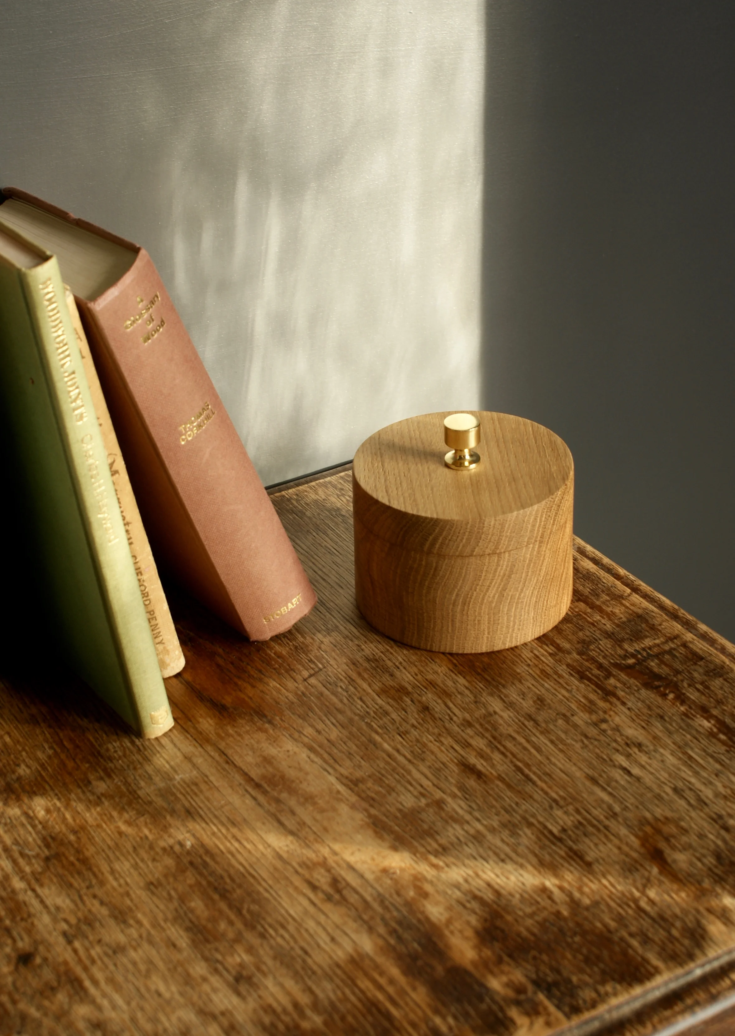 Turned Oak Pot with Lid / Lidded Wooden Pot Brass Handle, Handmade Keepsake Ring Box, Jewellery Storage, Wood Salt Cellar, Valentines gift, wooden gifts, Derbyshire woodturner, woodturning