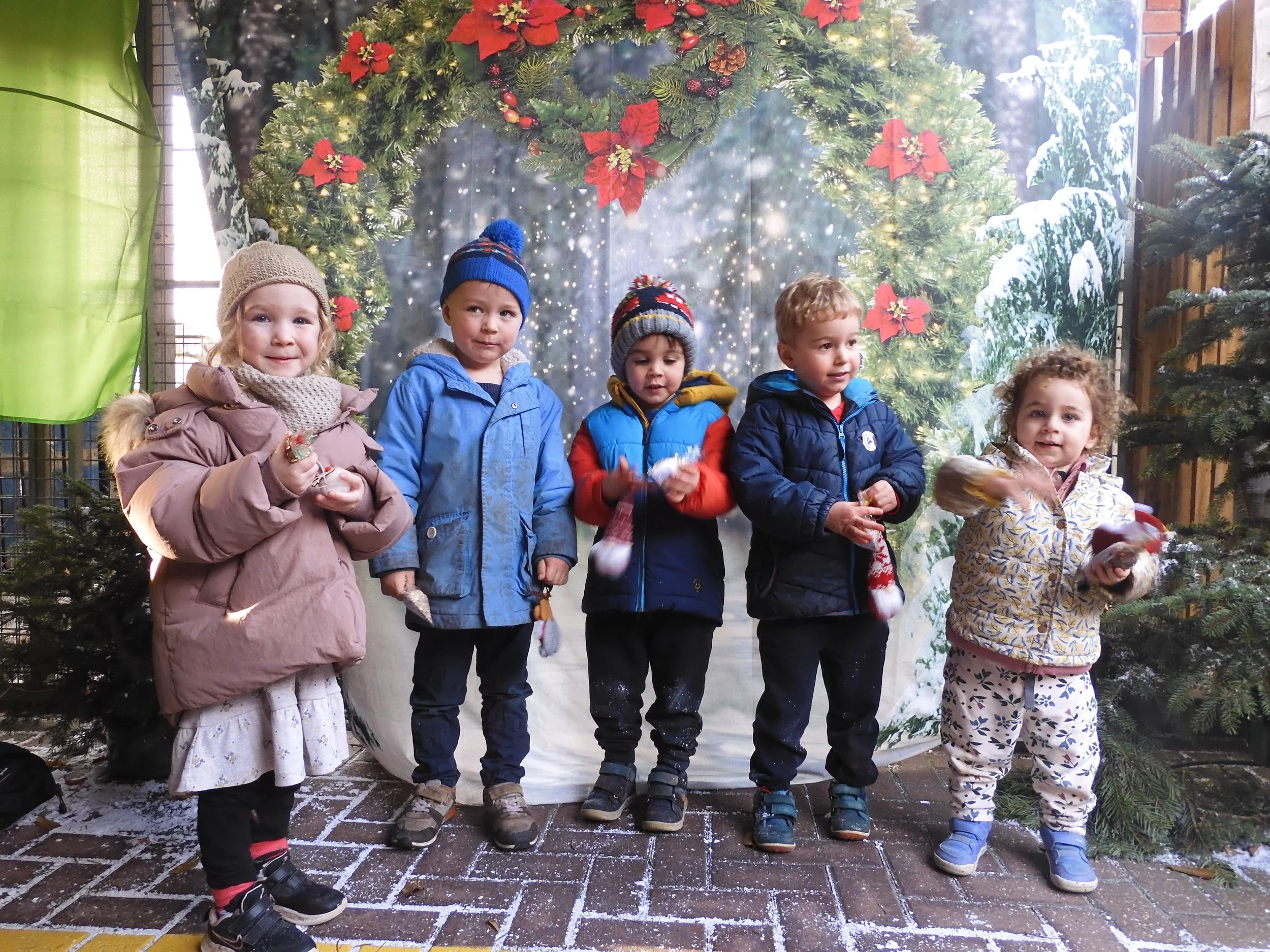 Santa's Grotto &amp; Exploring Textures!