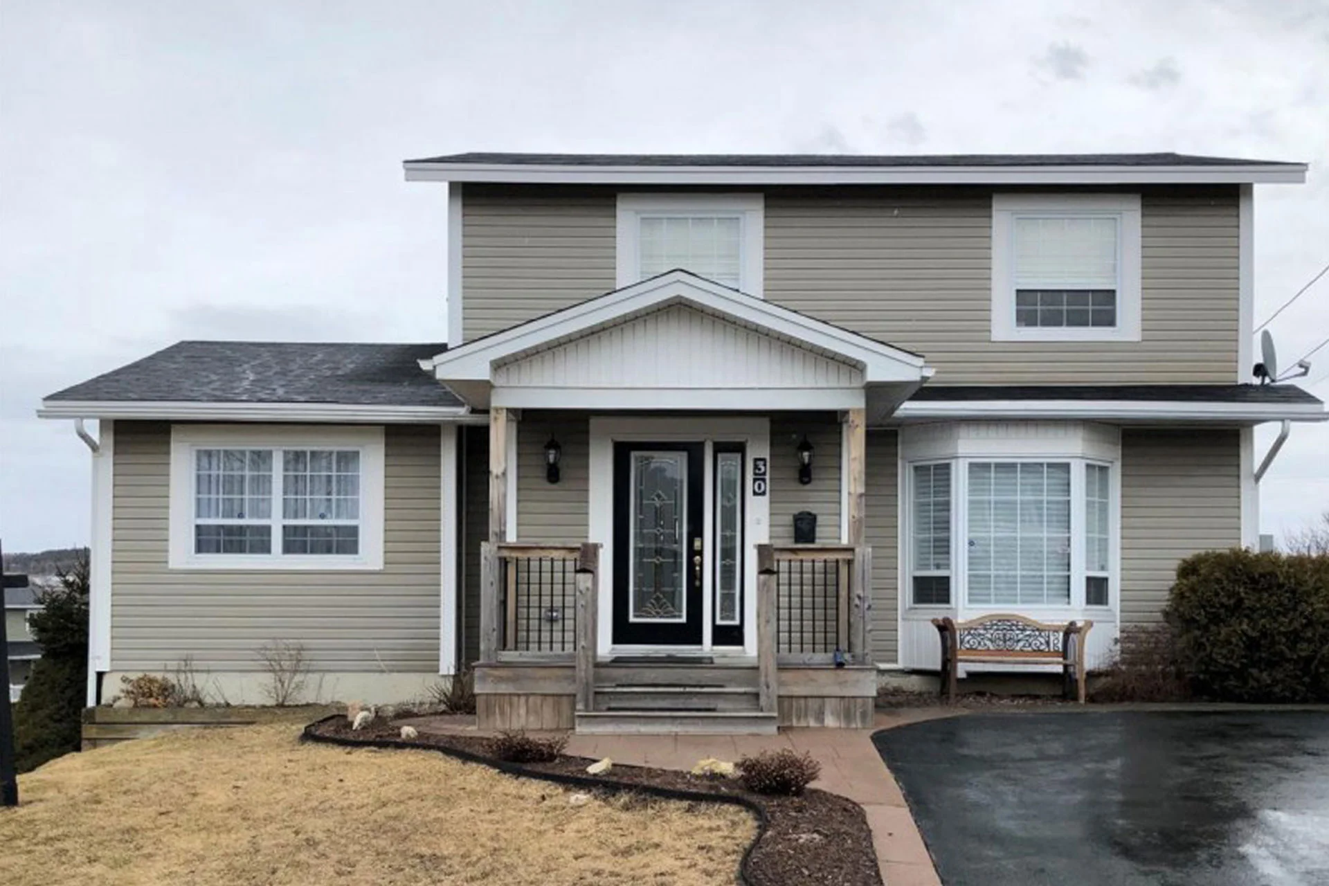 remax-plus-realty-30-winthrop-0.jpg