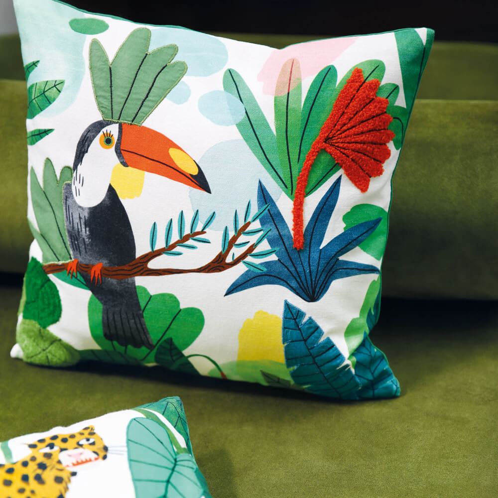 bodiljane-klevering-cushion5-tiny..jpg