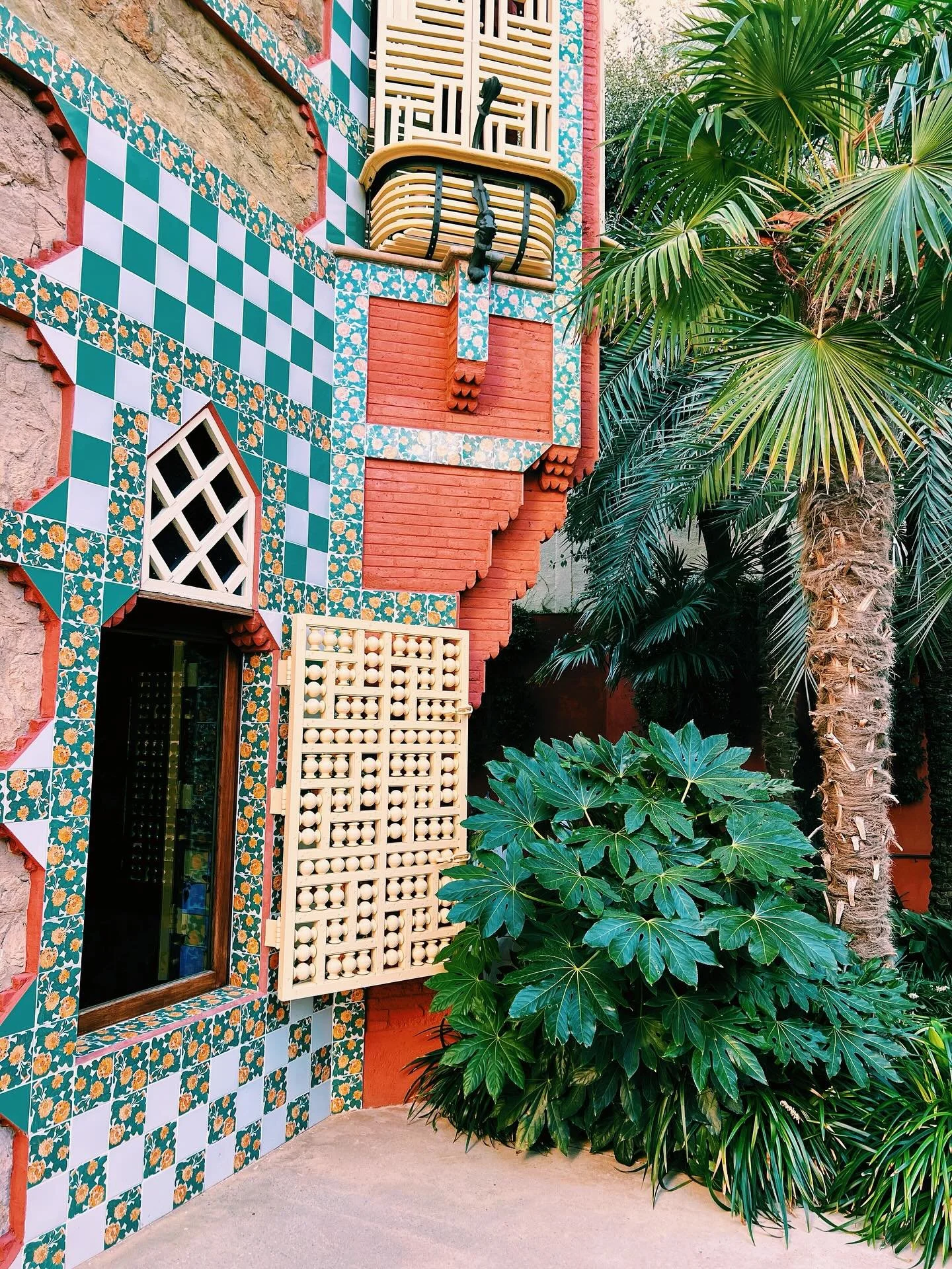 Back in 🌧️ Amsterdam, after our wonderful family vacation 🌞 the first few days of Barcelona with our toddler were more fun and more hectic than we expected, but we really enjoyed it! Having visited Barcelona many times before, made it very relaxed 