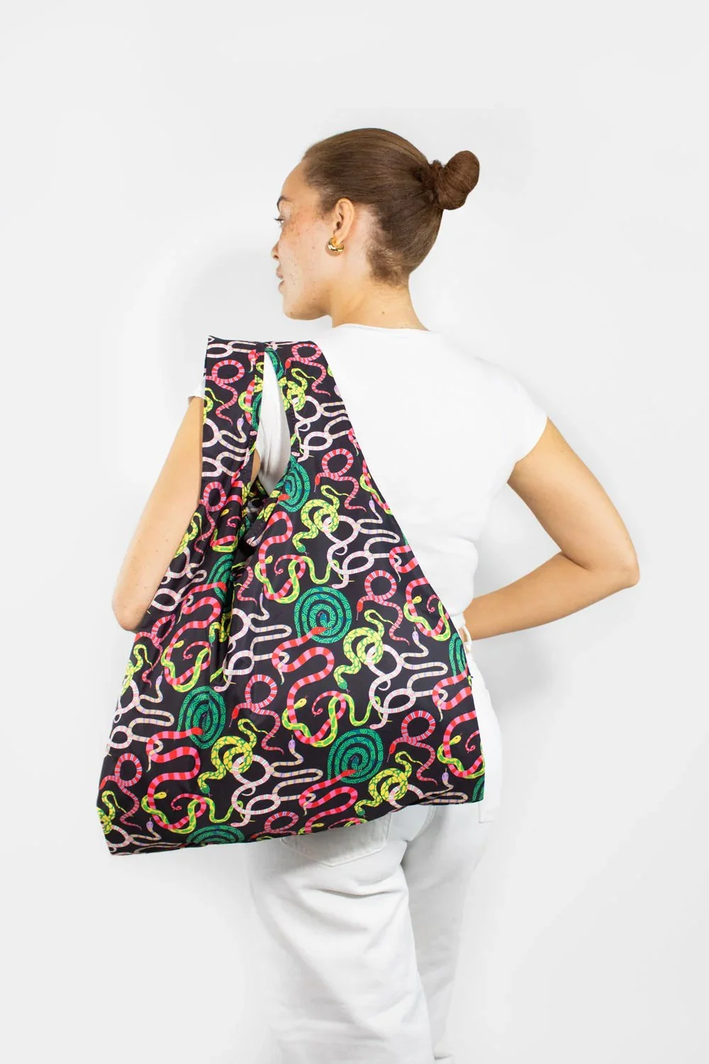 RB_STUDIO_MED-BJ-SizzlingSnakes-Shoulder-202405-web copy.jpg