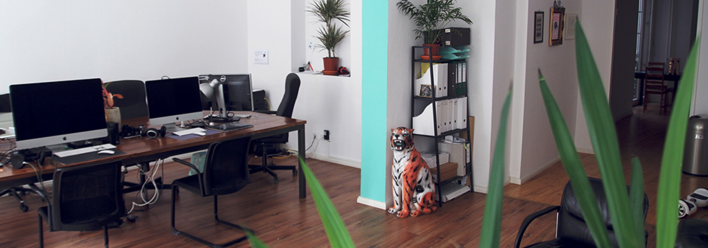 tropen-jobs-office.png