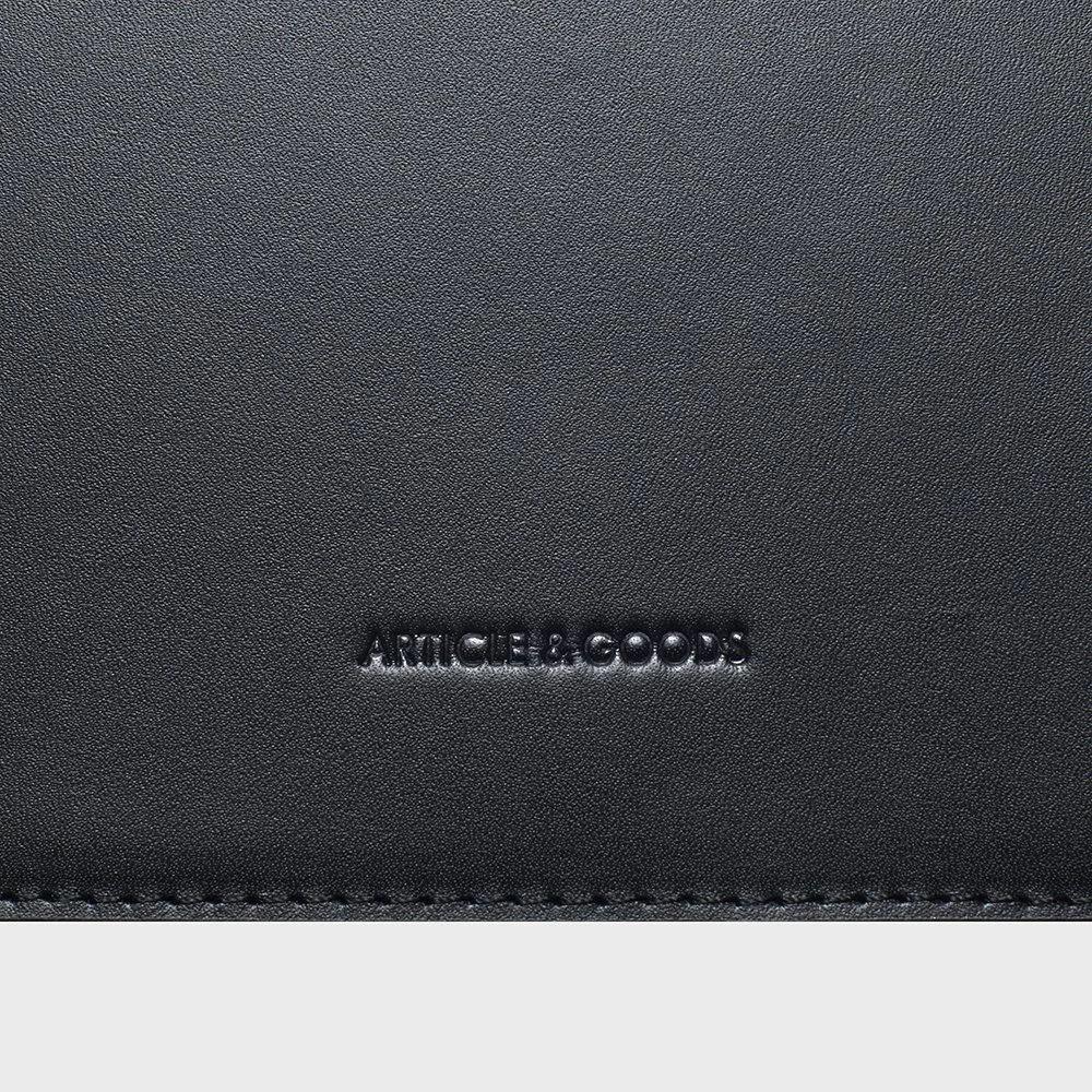 FLAP BOX CROSSBODY - NO° N1 - BLACK SMOOTH NAPPA-DETAIL.jpg