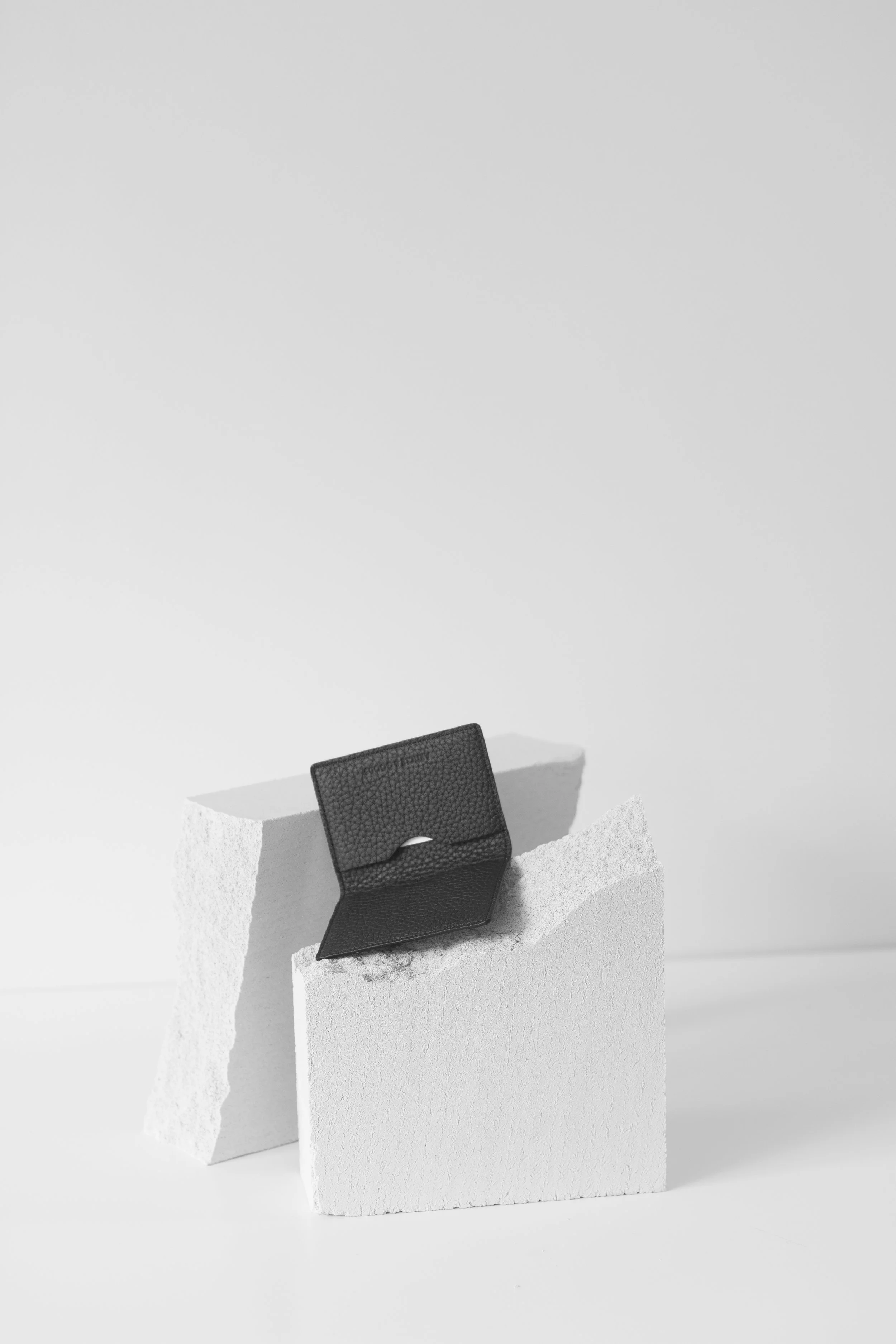 ArticleGoods-HQ2.jpg
