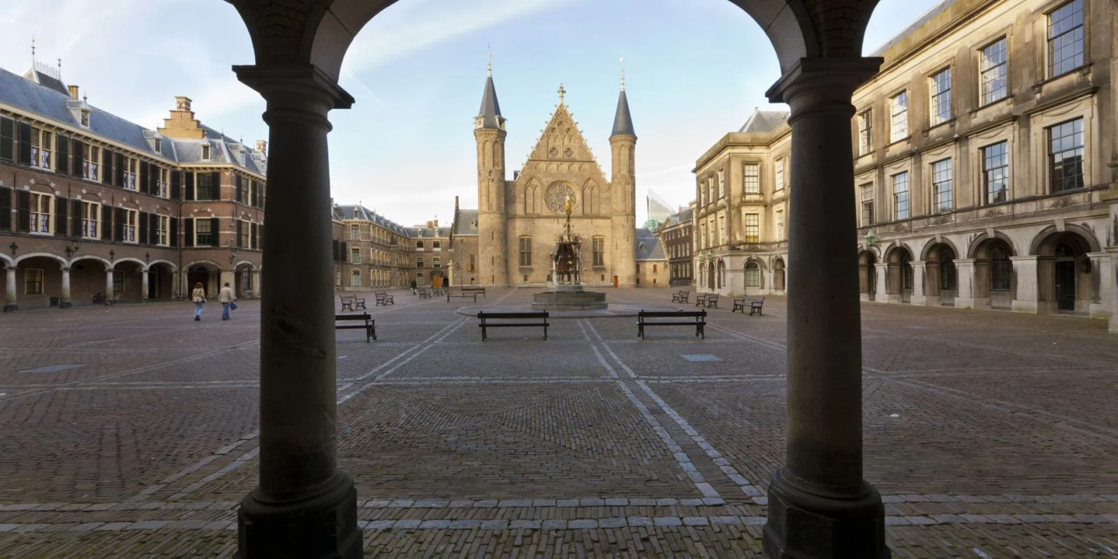 binnenhof-knights-hall.jpg