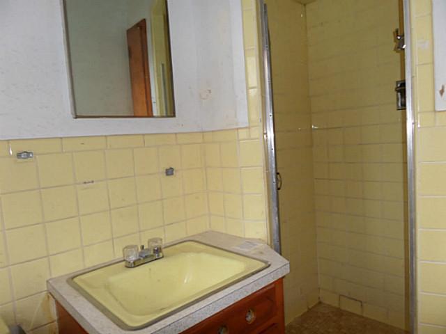 silvermeadow bathroom before.jpg