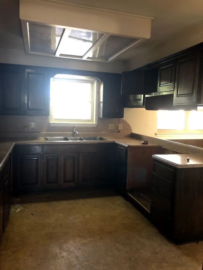kitchen2 before.jpg