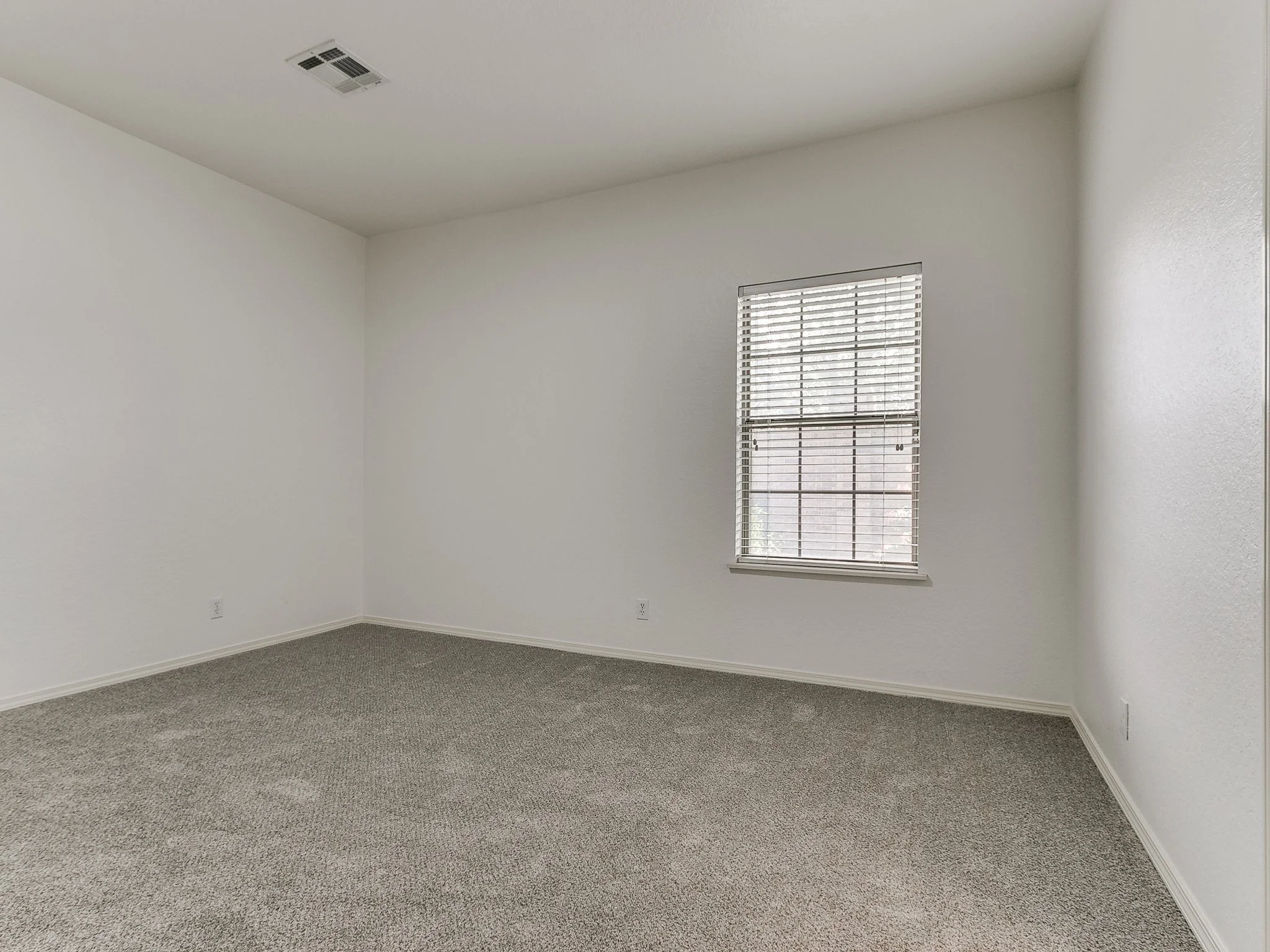 64-web-or-mls-1928 NW 160th Pl-65.jpg