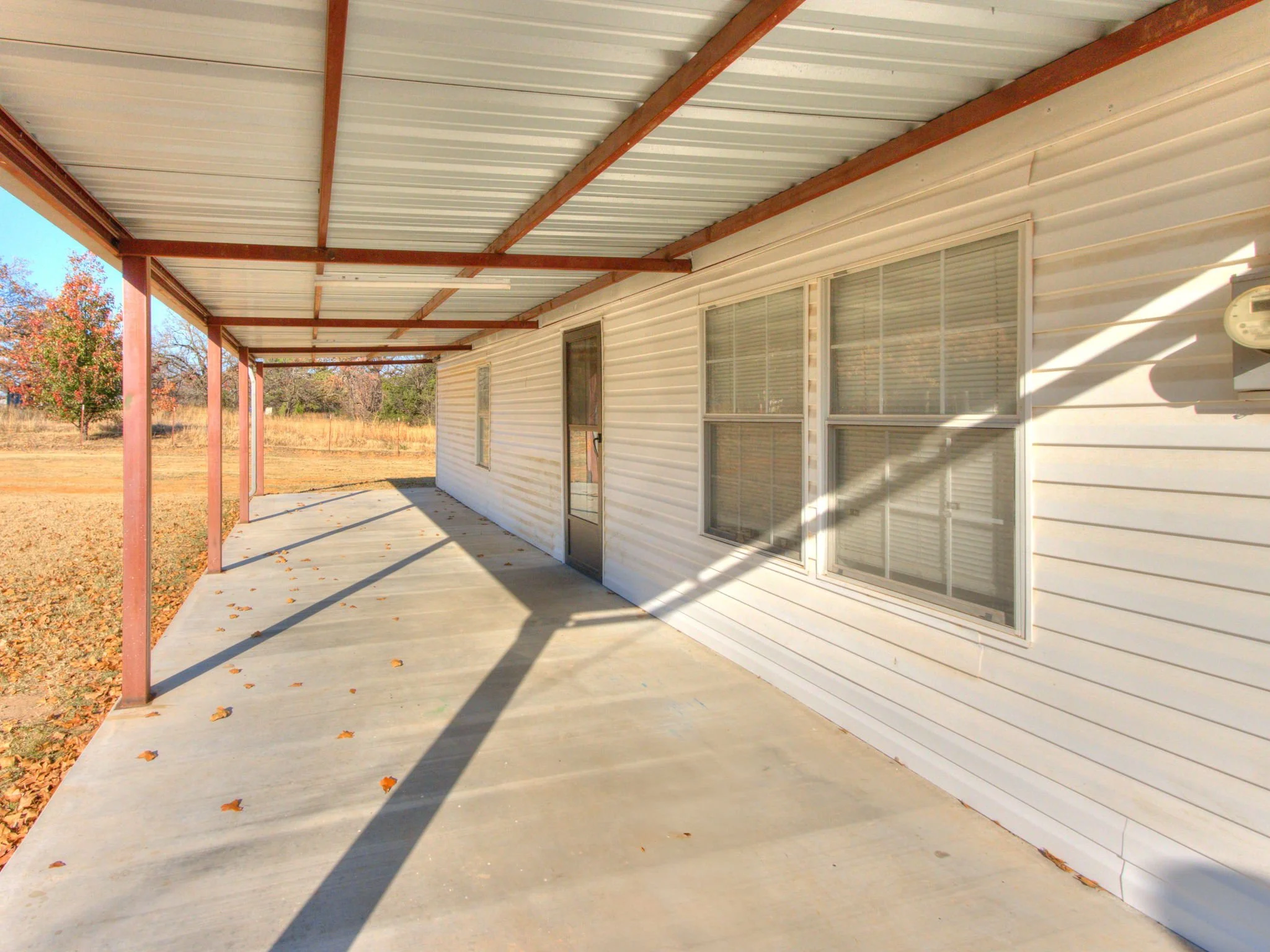7-web-or-mls-9224 Barnes Dr-7.jpg
