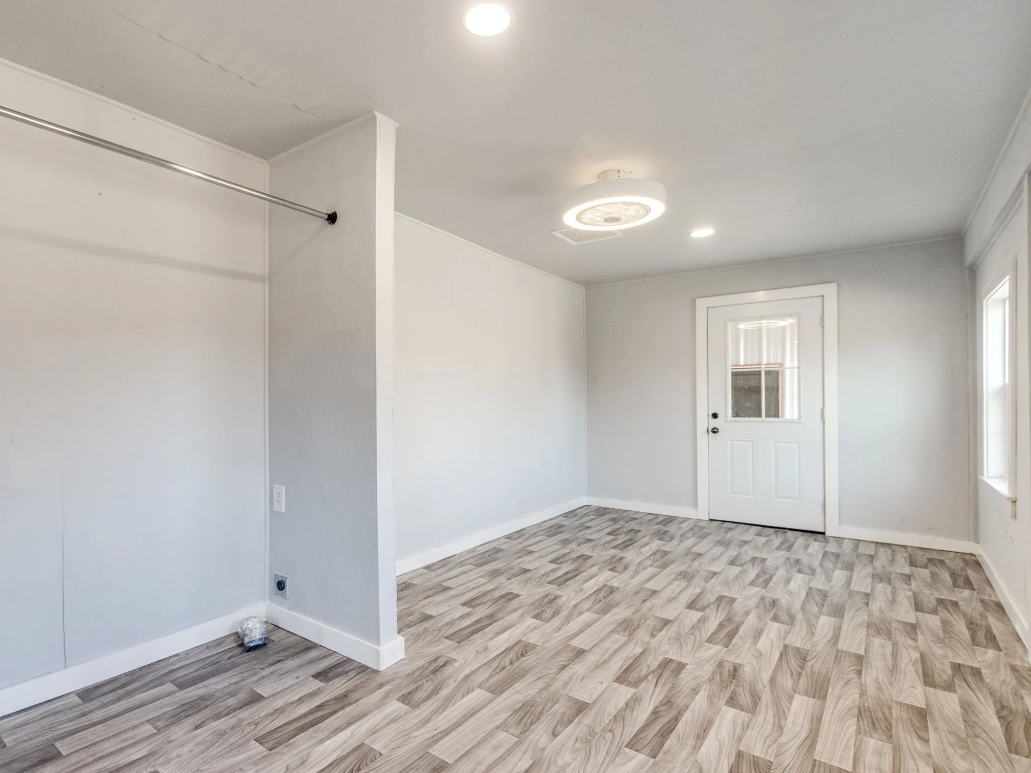 51-web-or-mls-9224 Barnes Dr-51.jpg