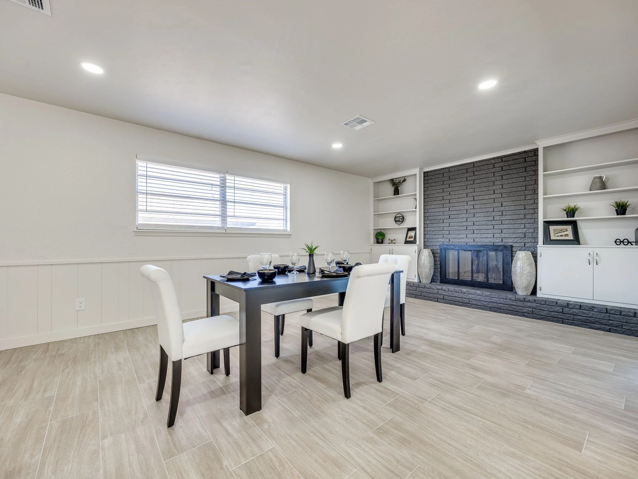 14-web-or-mls-4405 NW 59th St-15.jpg