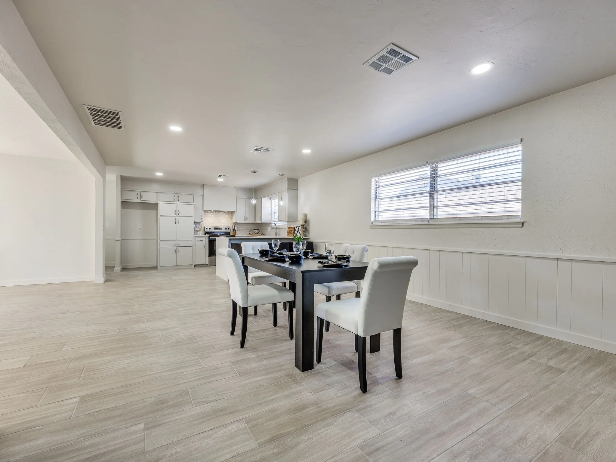 15-web-or-mls-4405 NW 59th St-16.jpg