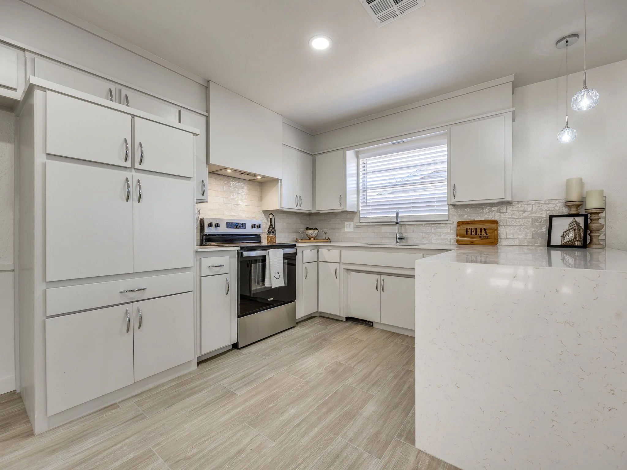 16-web-or-mls-4405 NW 59th St-17.jpg