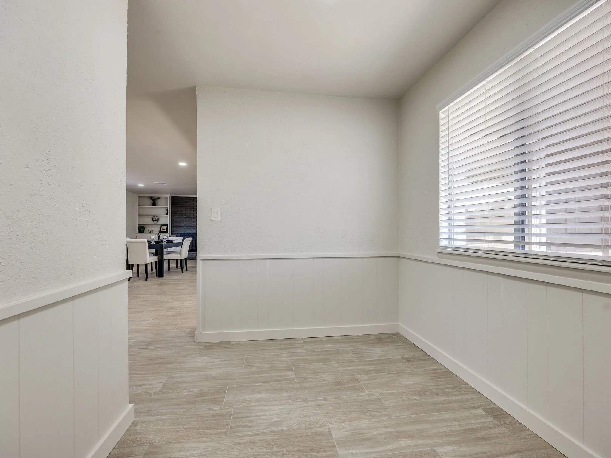 21-web-or-mls-4405 NW 59th St-22.jpg