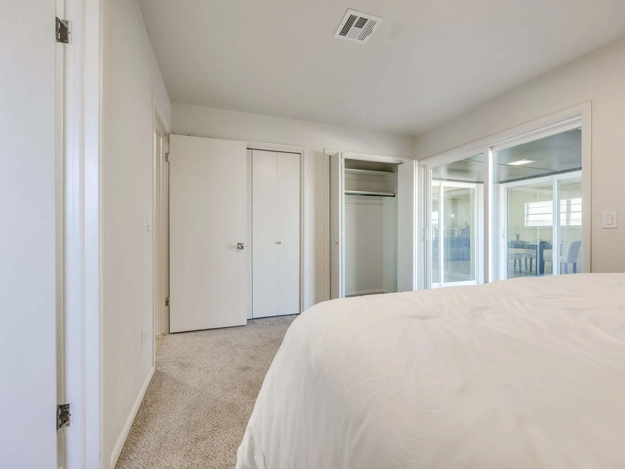 38-web-or-mls-4405 NW 59th St-39.jpg