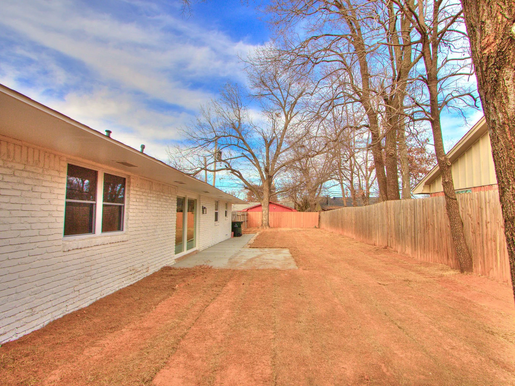 6-web-or-mls-10400 N May Ave-MLS-2.jpg