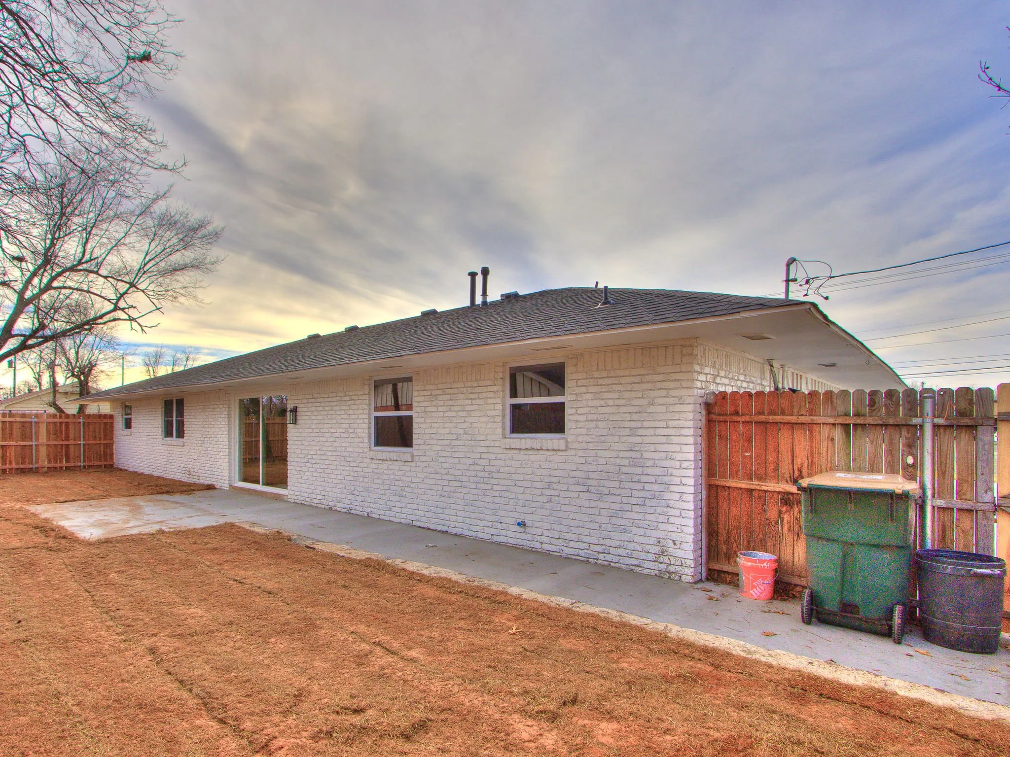 9-web-or-mls-10400 N May Ave-MLS-5.jpg