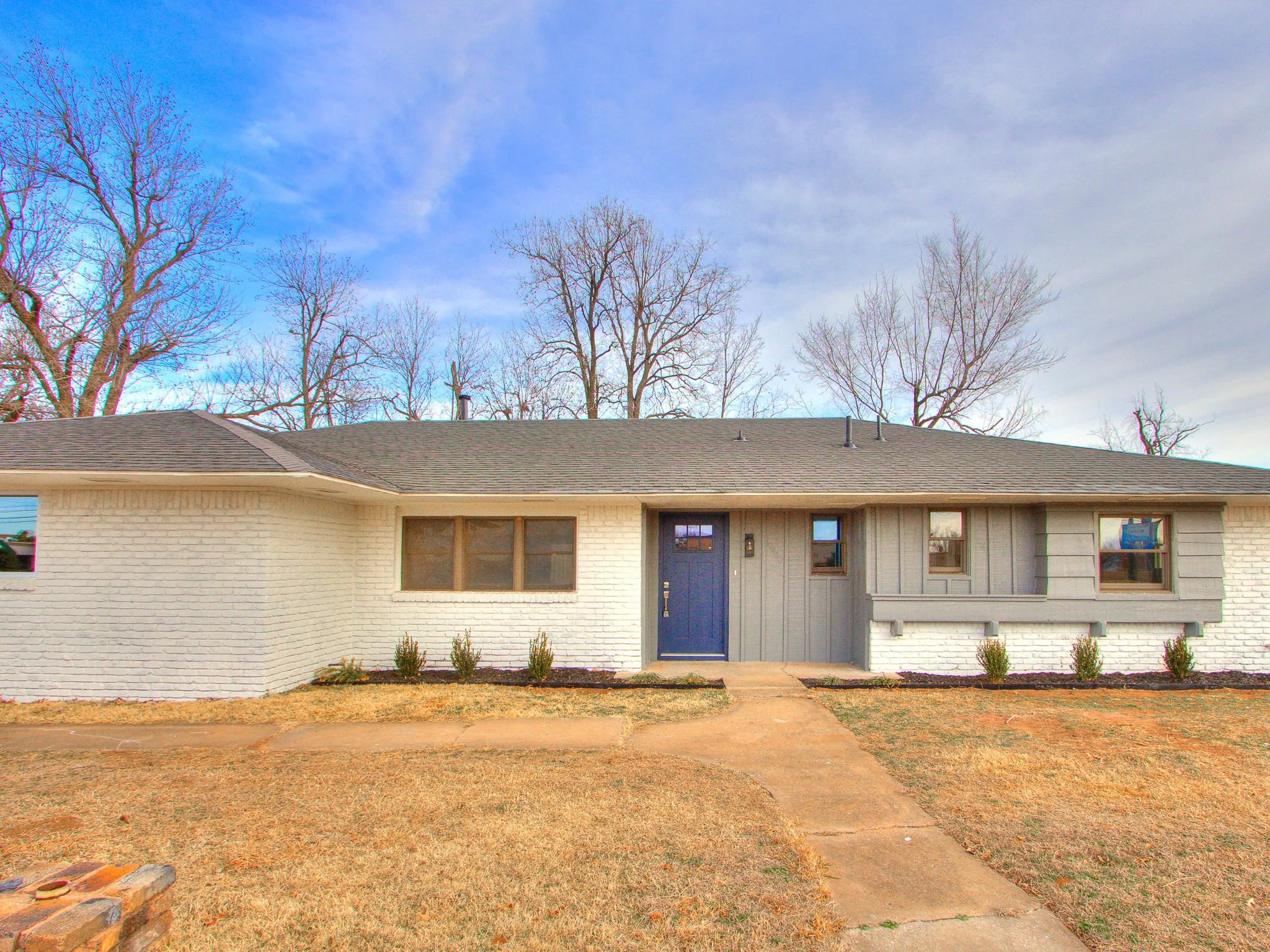 11-web-or-mls-10400 N May Ave-MLS-12.jpg