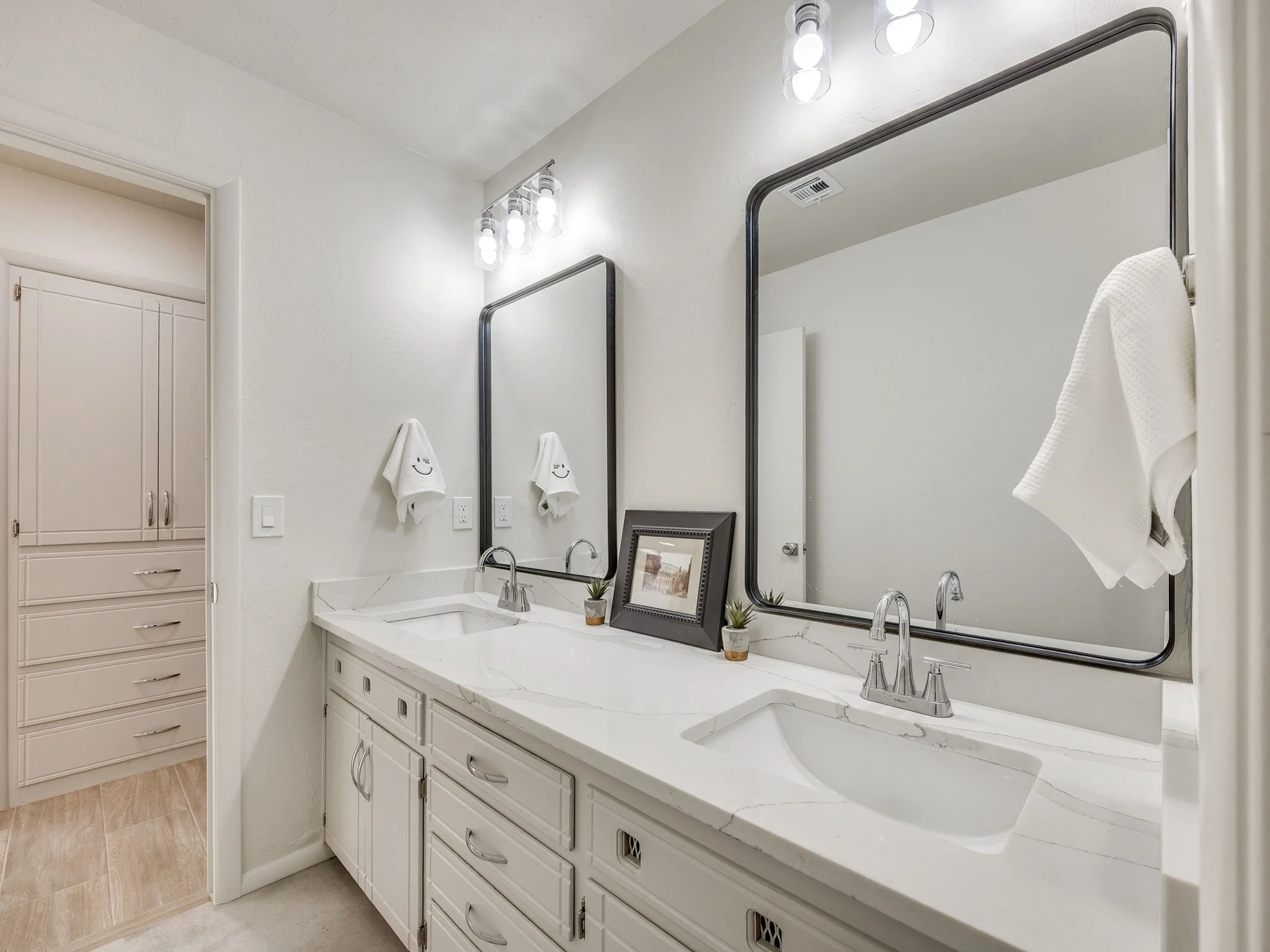 29-web-or-mls-4405 NW 59th St-30.jpg