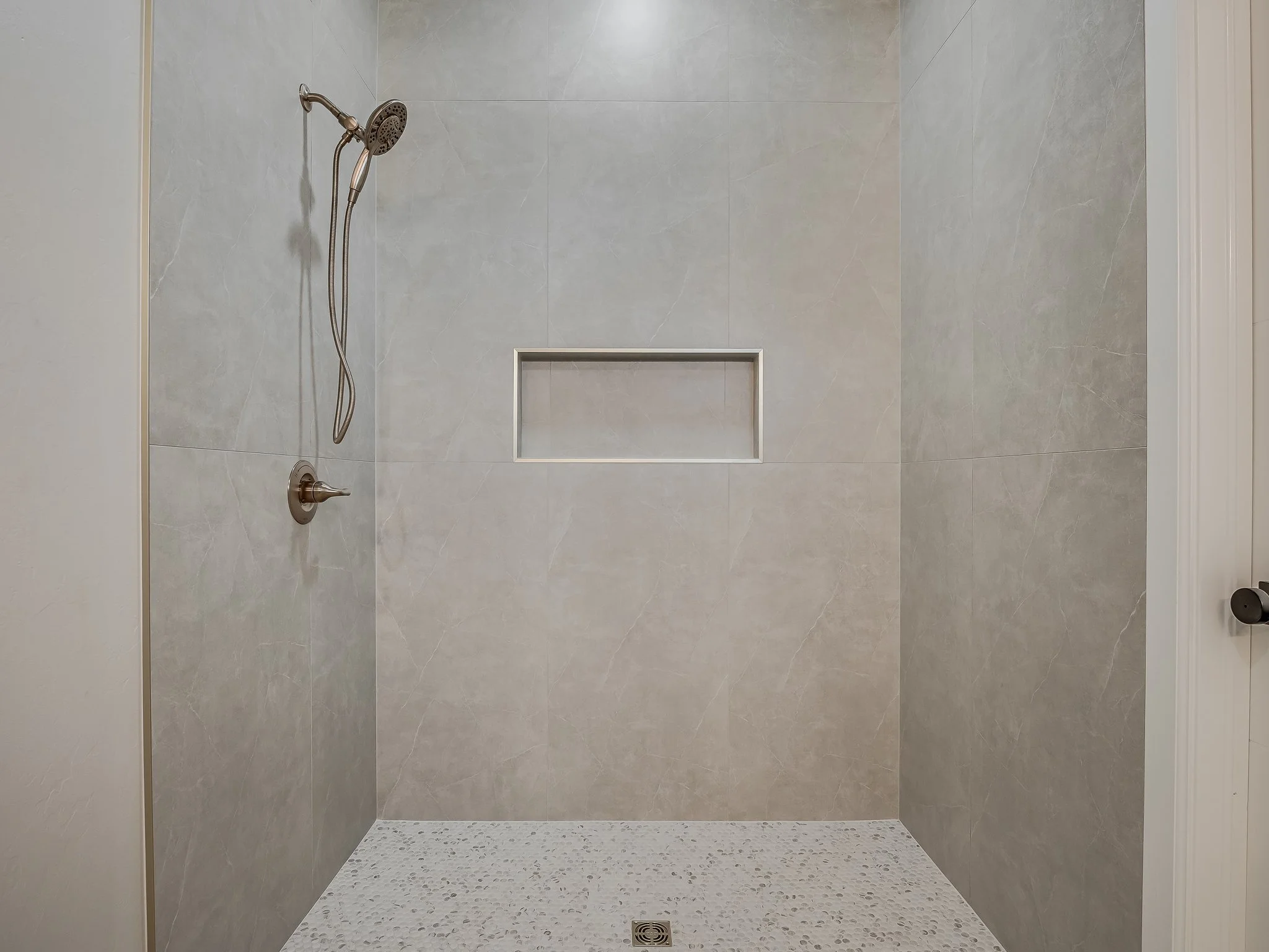 25187 Ethan St-39.jpg