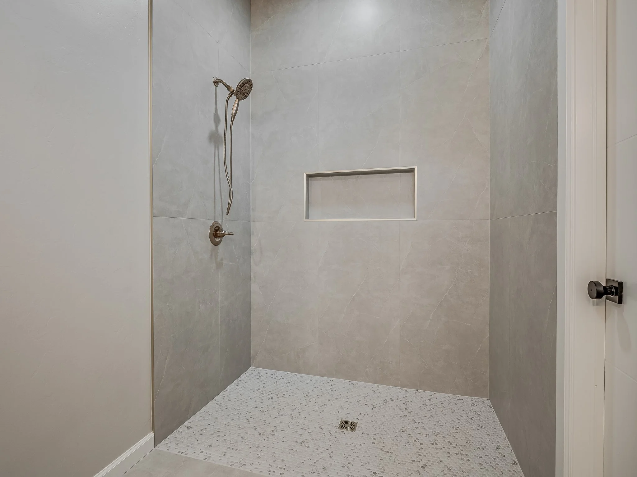 25187 Ethan St-40.jpg