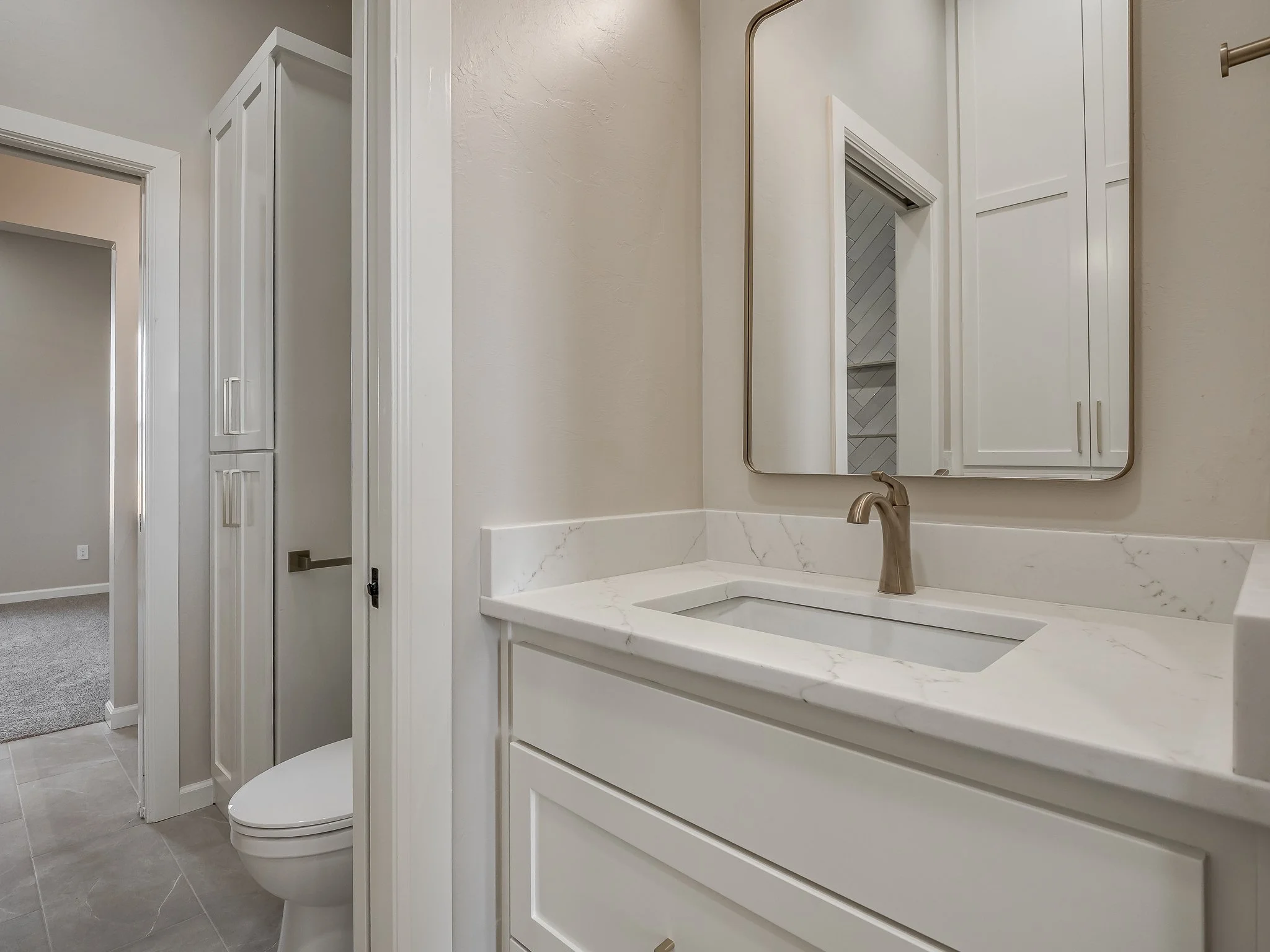 25187 Ethan St-49.jpg