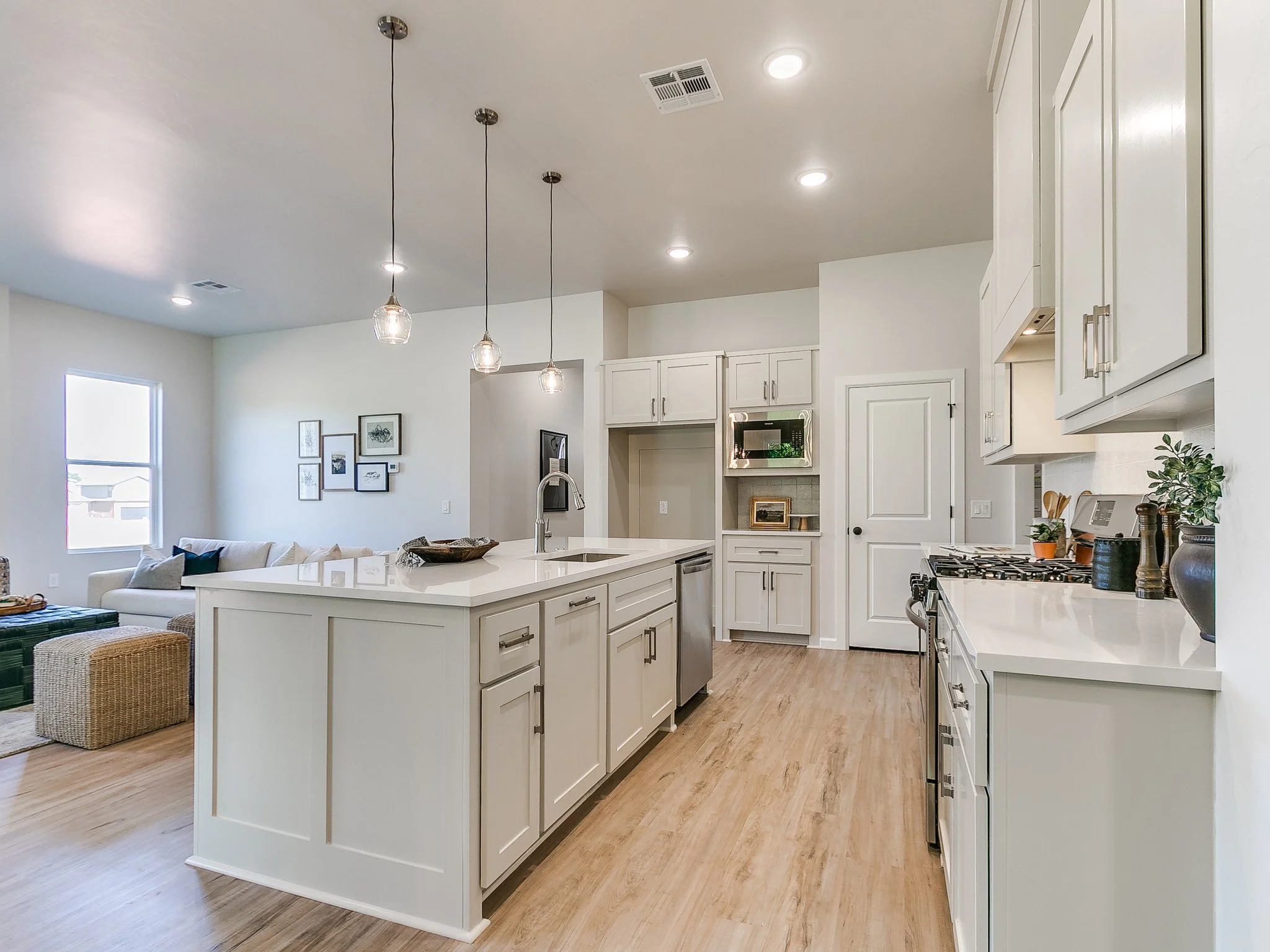 38-web-or-mls-7212 NW 152nd St-42.jpg