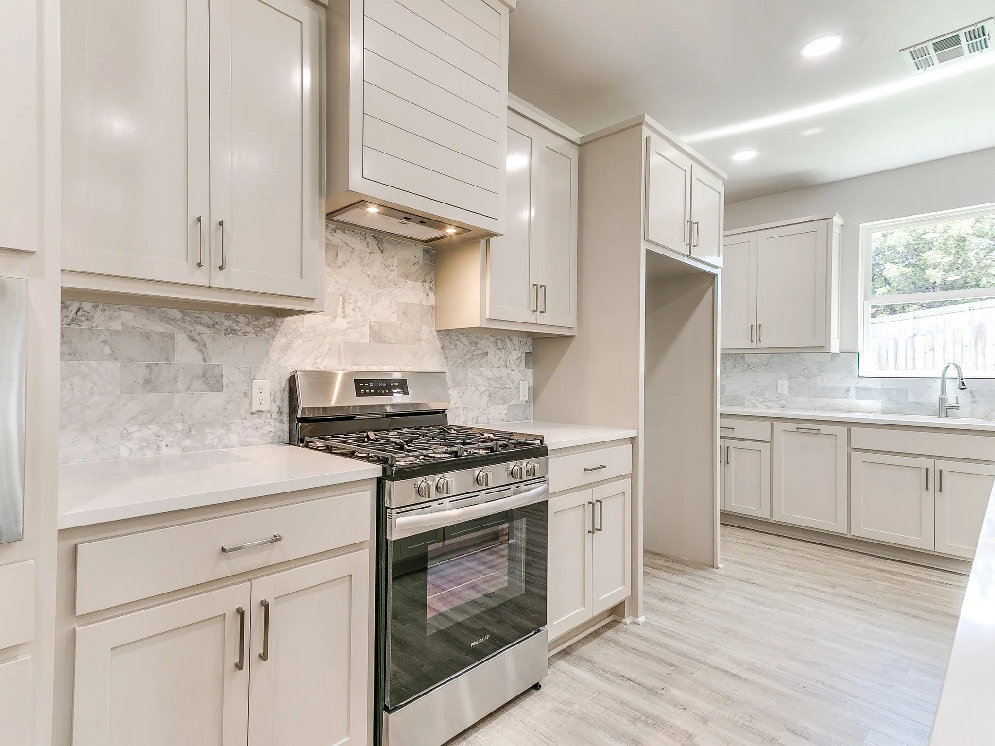 37-web-or-mls-7236 NW 152nd St-38.jpg