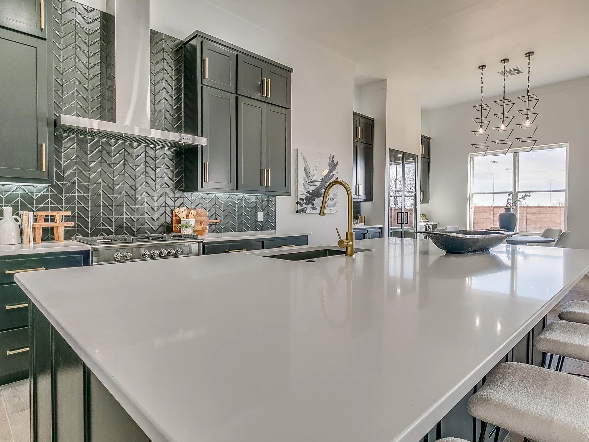 12612 Shenandoah Dr-26.jpg