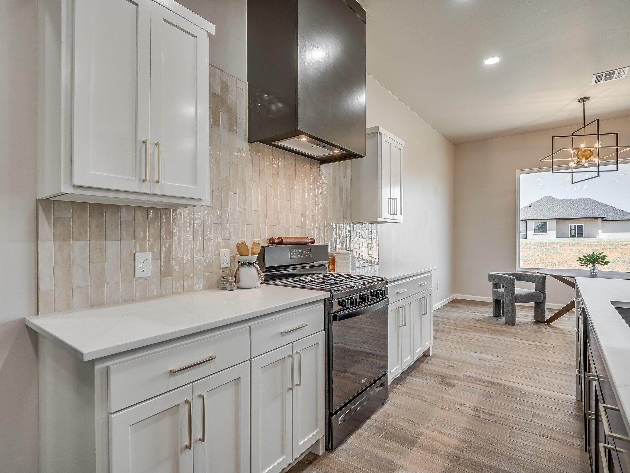 25187 Ethan St-23.jpg