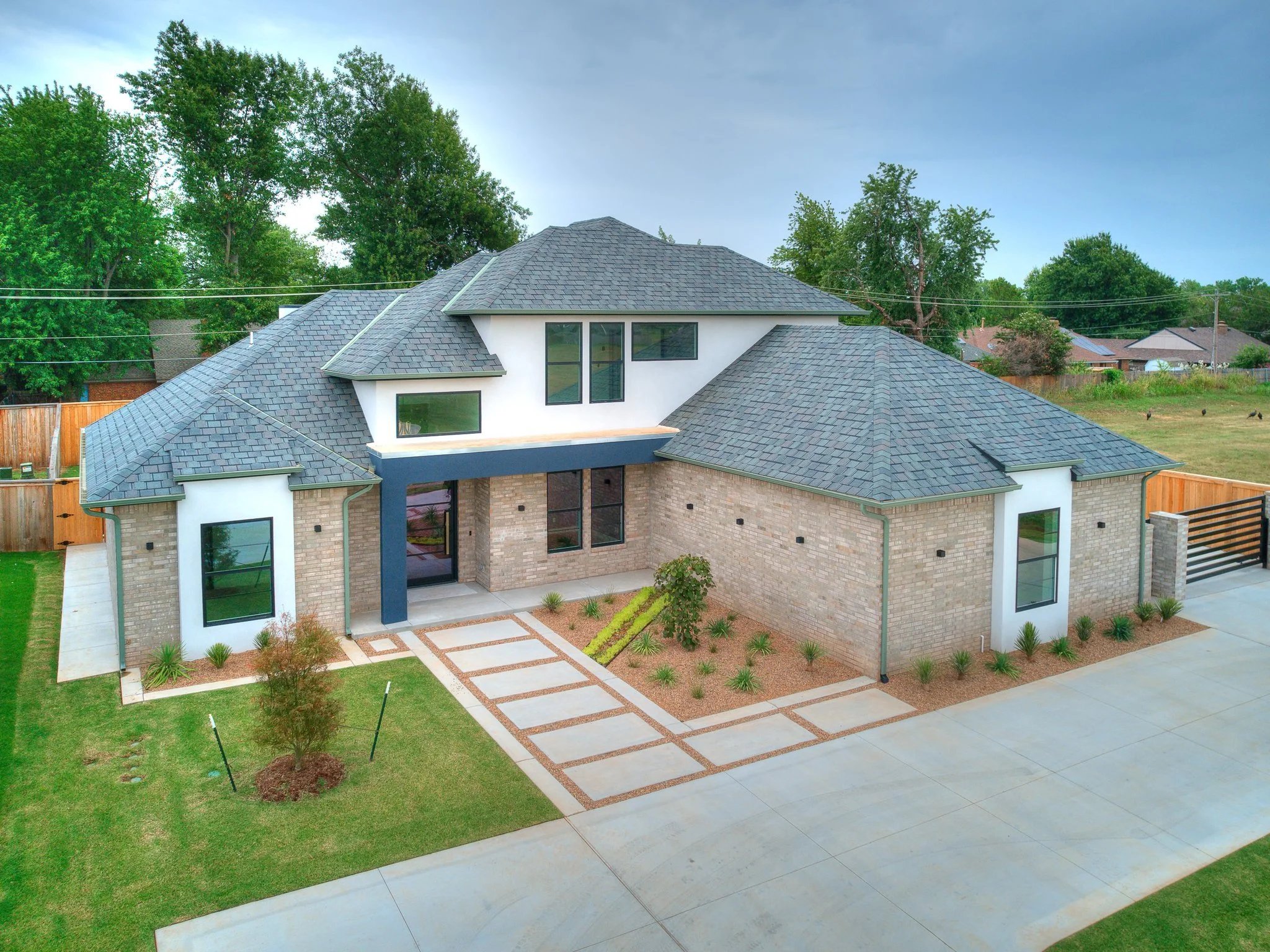 12-web-or-mls-2433 SW 127th St-13.jpg
