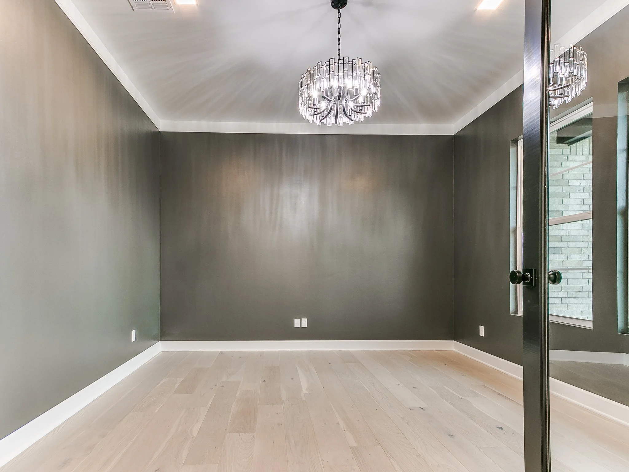 19-web-or-mls-2433 SW 127th St-20.jpg