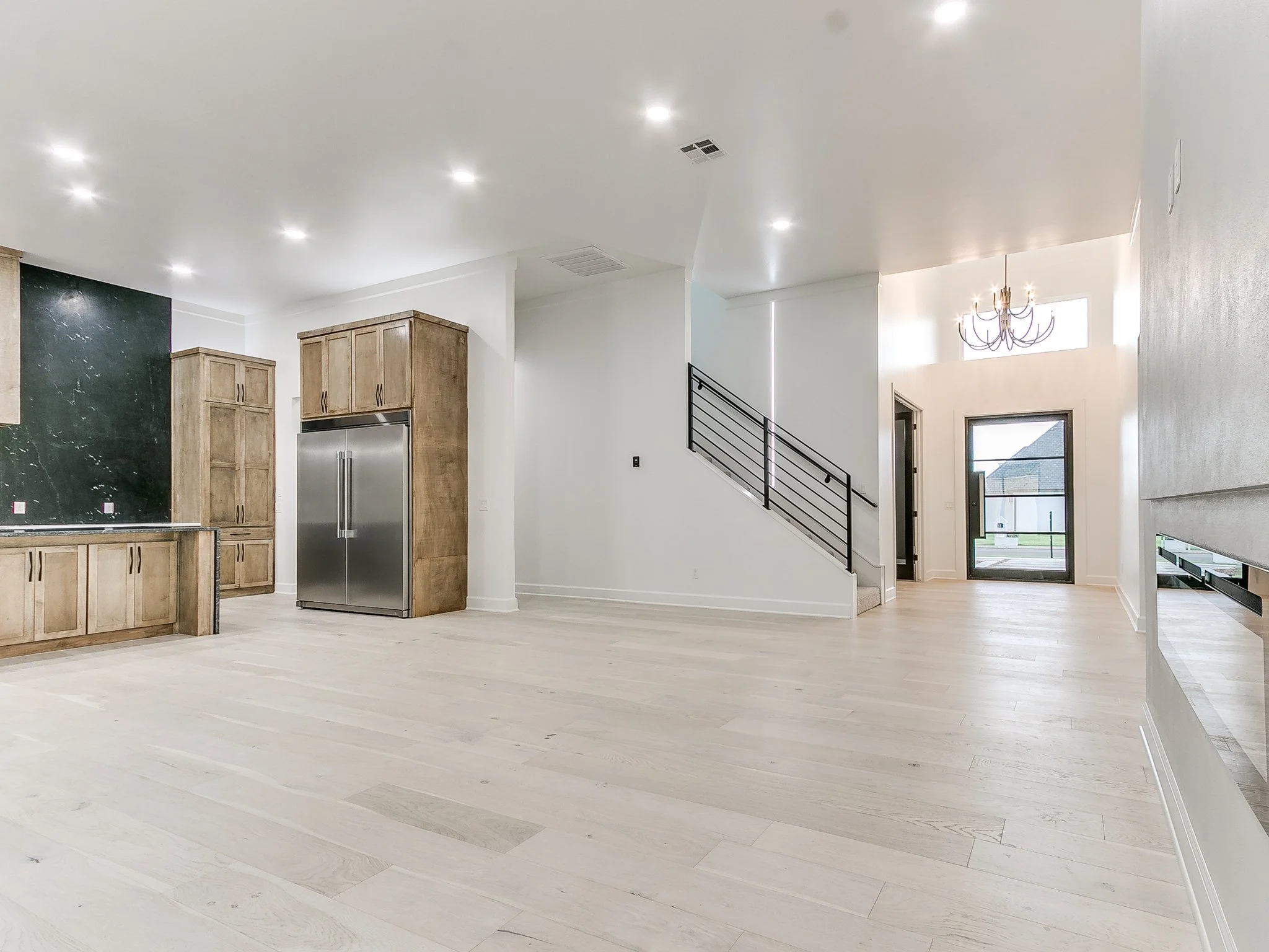 25-web-or-mls-2433 SW 127th St-26.jpg