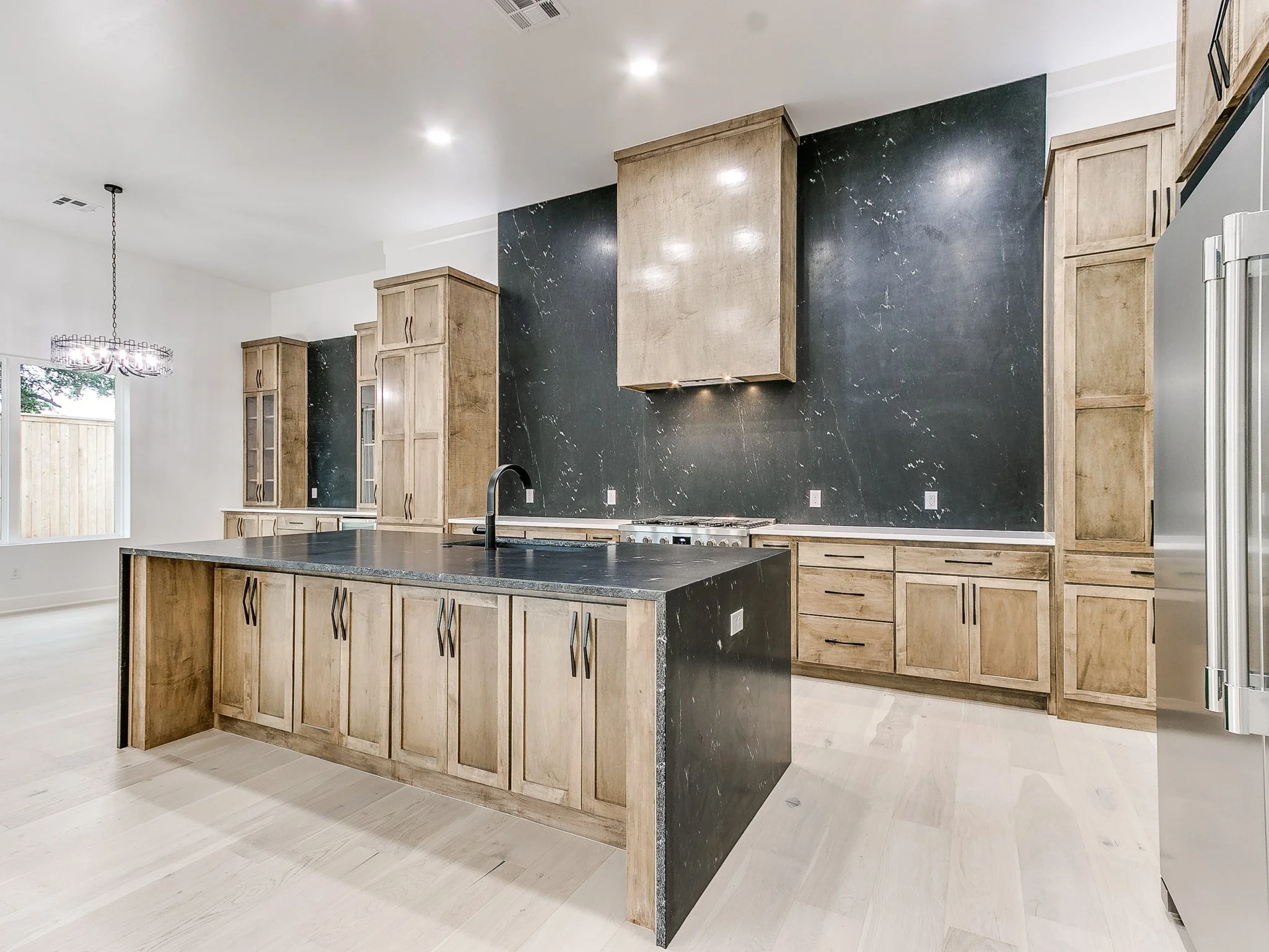 29-web-or-mls-2433 SW 127th St-30.jpg