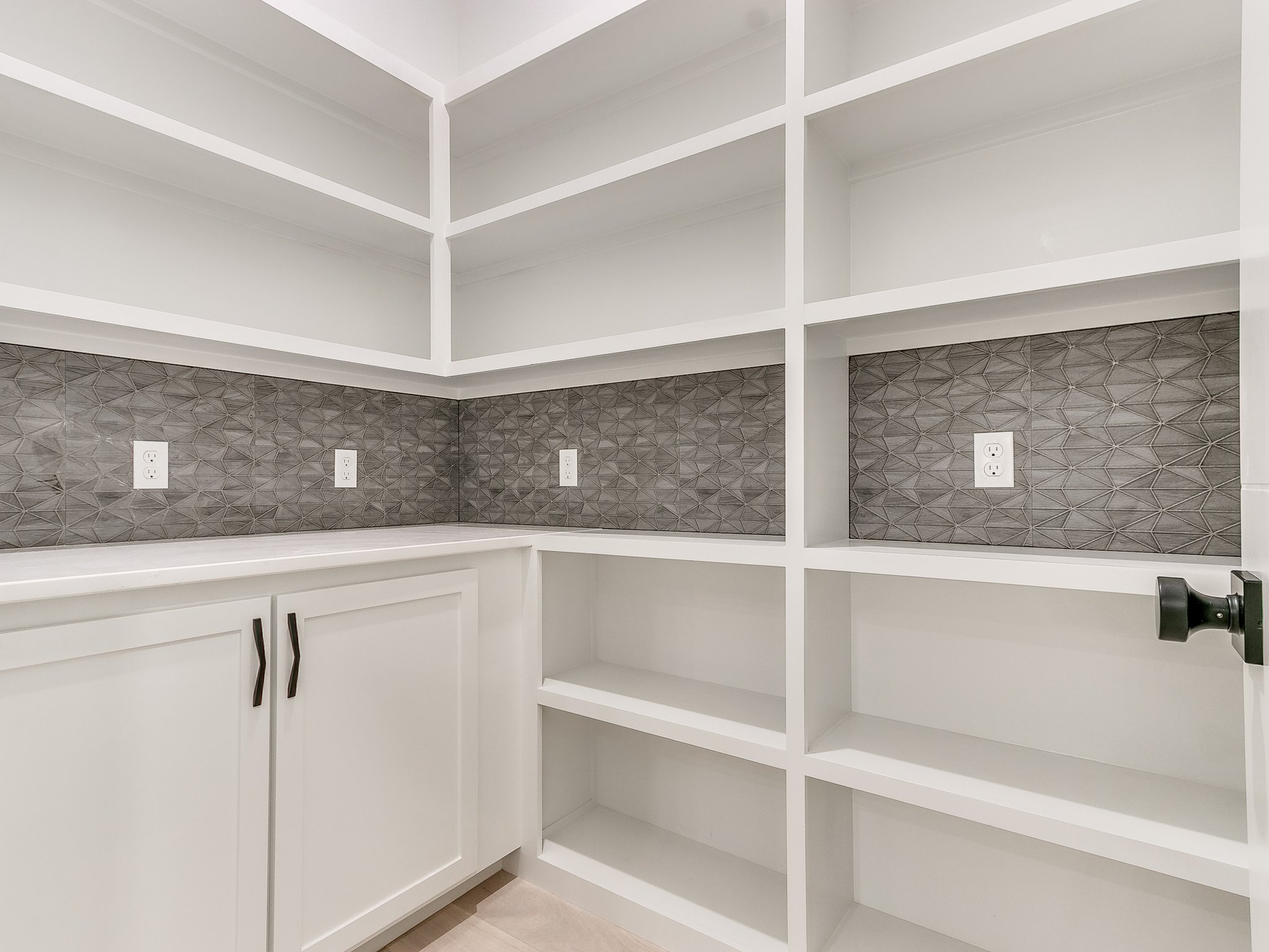 37-web-or-mls-2433 SW 127th St-38.jpg