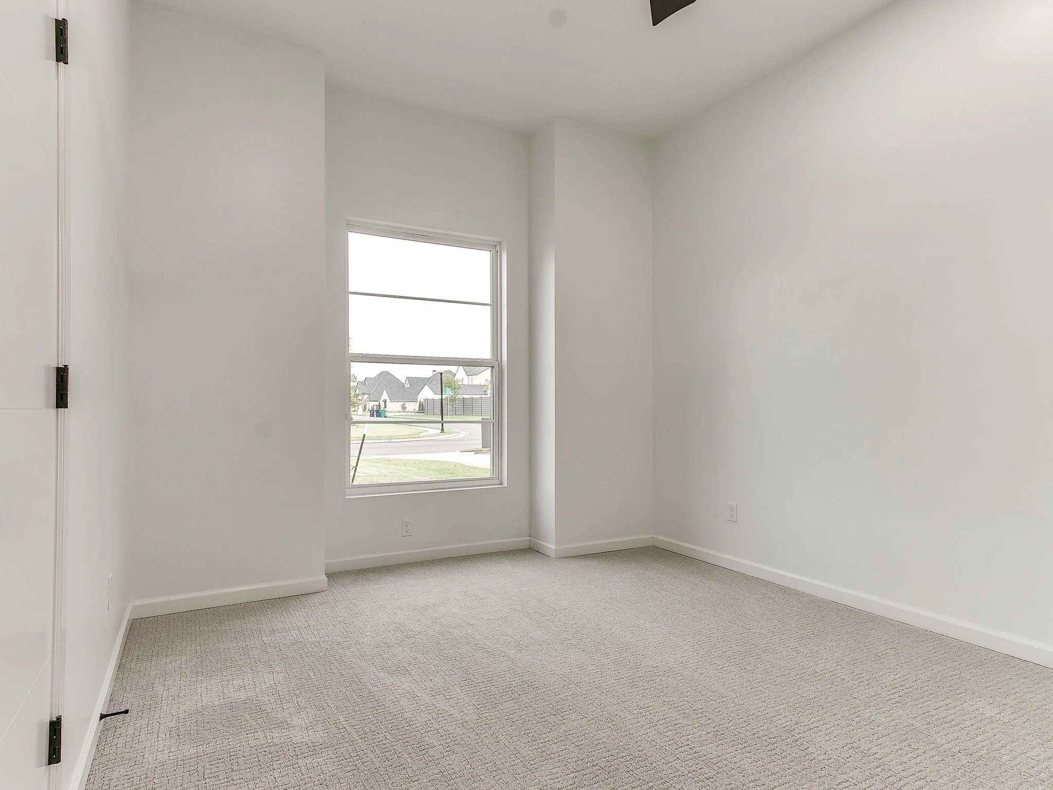 50-web-or-mls-2433 SW 127th St-51.jpg
