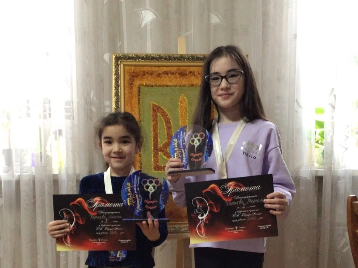 Майбутні олімпійські чемпіонки з художньої гімнастики!