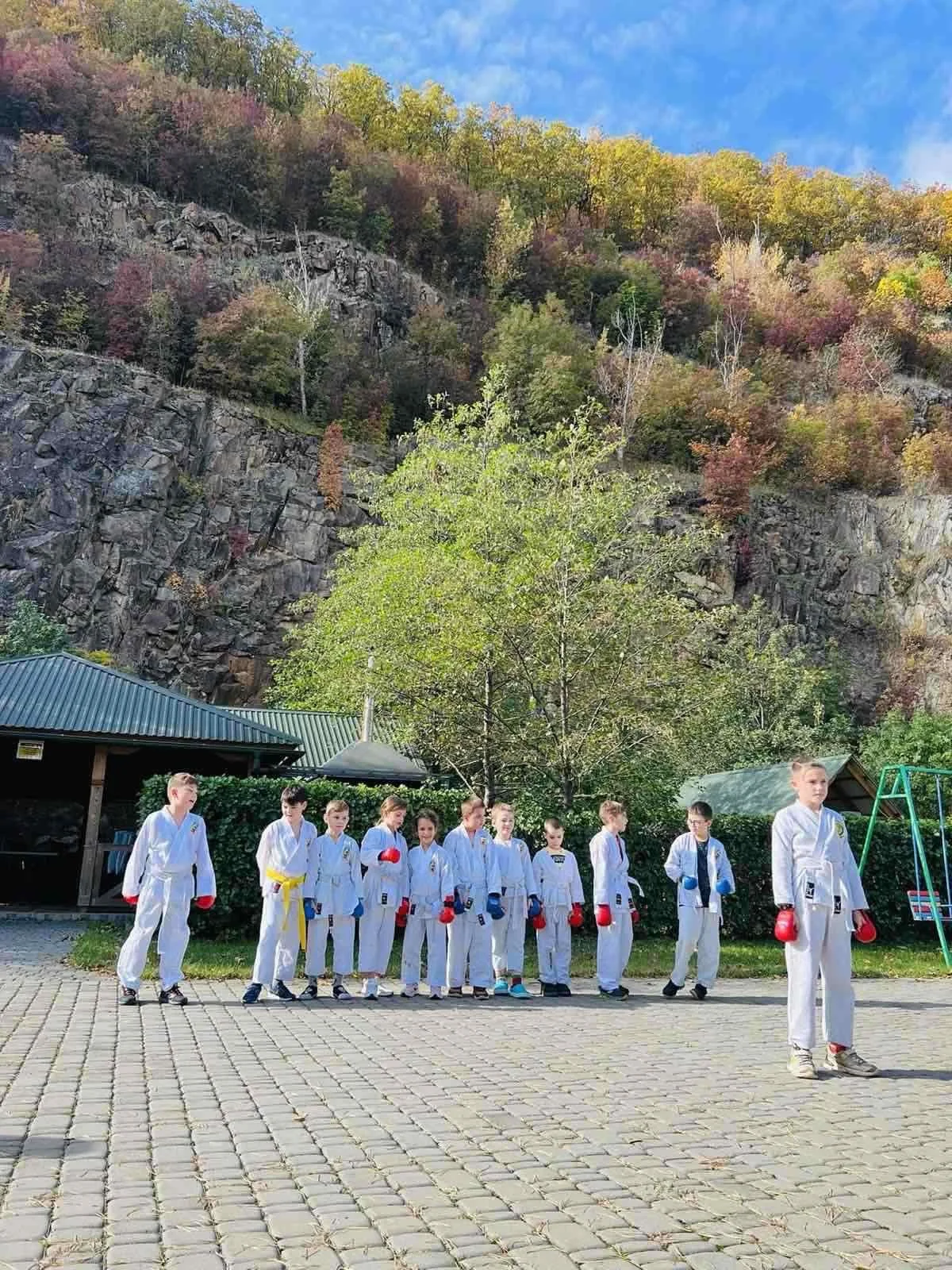 Гуртківці секції карате клубу «Laggar» провели канікули у Виноградові на Закарпатті