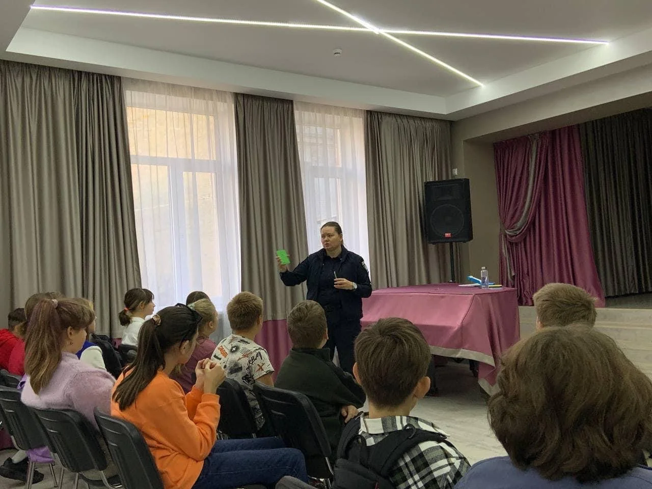 Лекції на тему «Права людини», гра «Закон і ми» і турнір правознавців