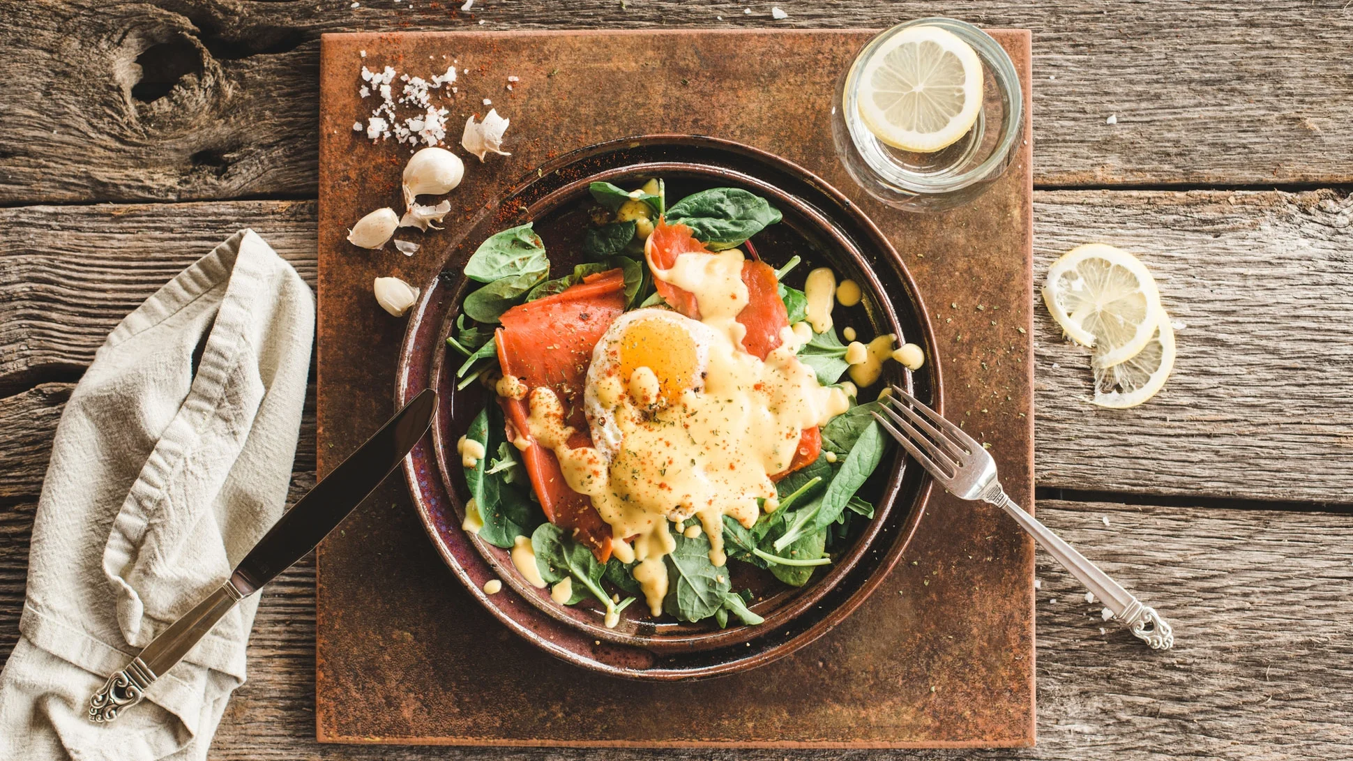 EGGS-&-GREENS-WITH-SMOKED-SALMON--+--TURMERIC-DRESSING.jpg