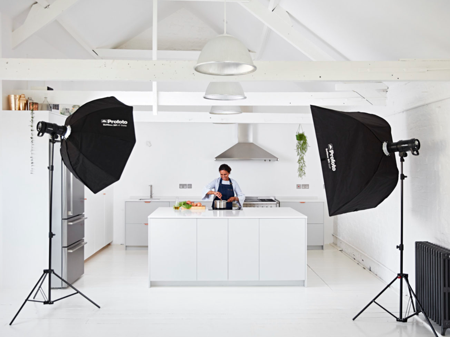 photography studio with kitchen london, food photography studio hire near me, food photography London, drinks photography studio, light and bright photography studio