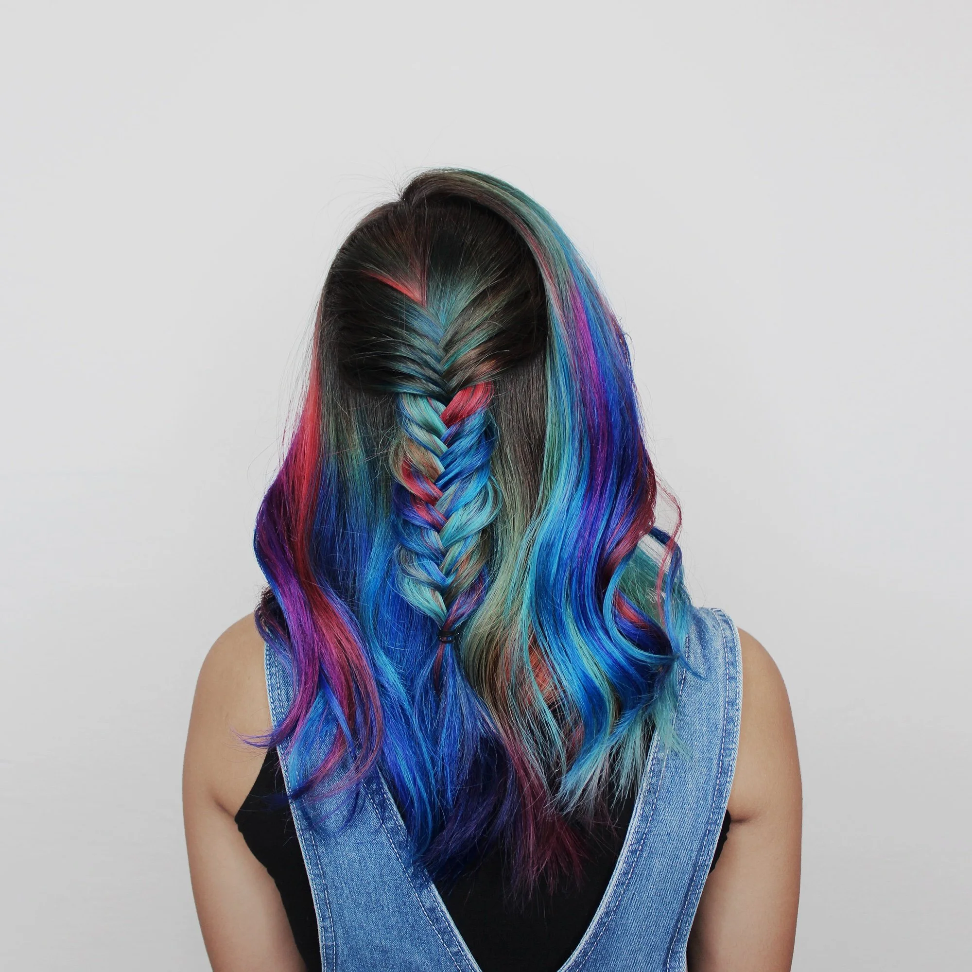 🍬 Looks like Skittles met a holiday miracle. Taste the festive rainbow.

Contact us via DM/WhatsApp for enquires &amp; appointment bookings!📲 #feelingtheimpulse