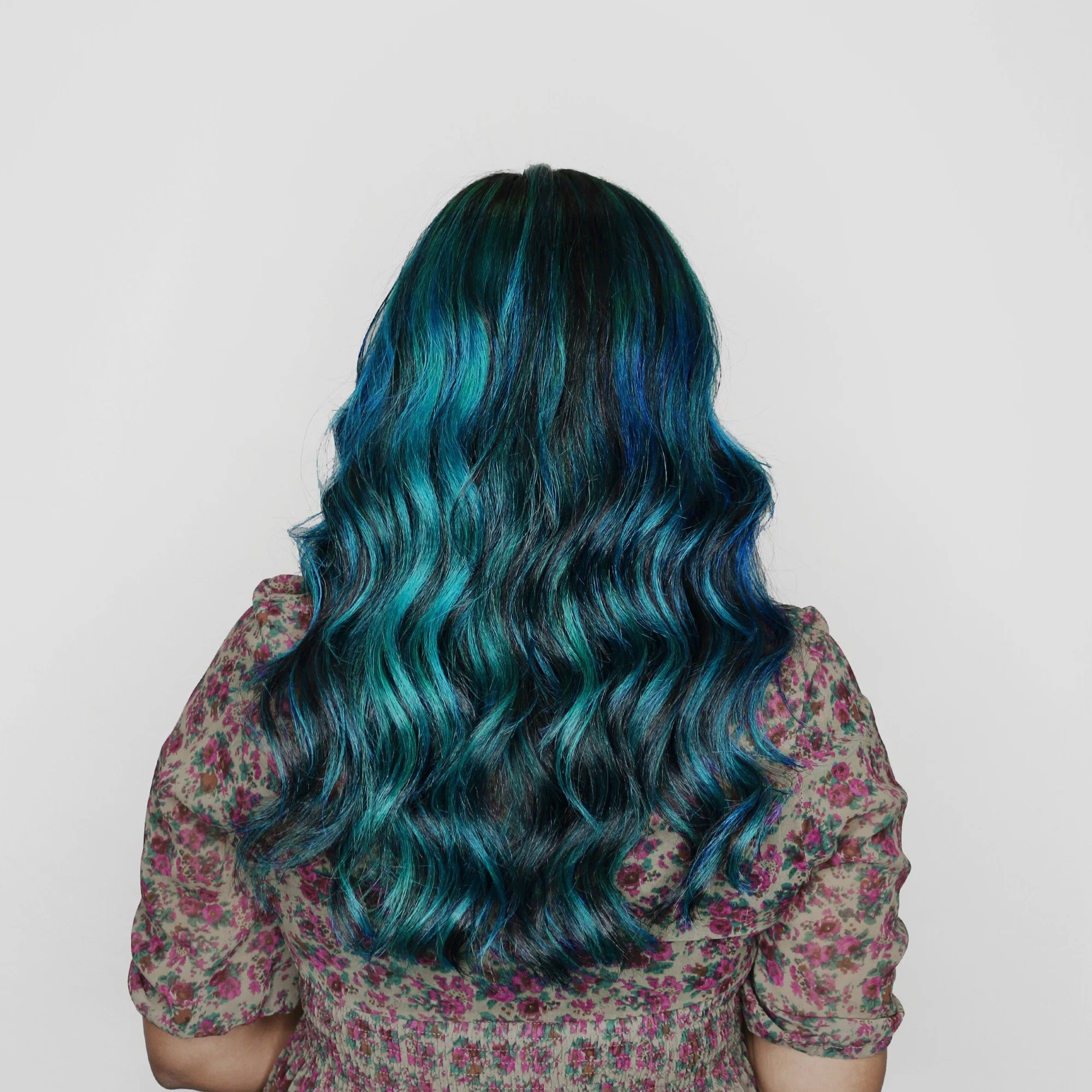 🌬️ Imagine walking into work with this. Different, but still classy.

Contact us via DM/WhatsApp for enquires &amp; appointment bookings!📲 #feelingtheimpulse