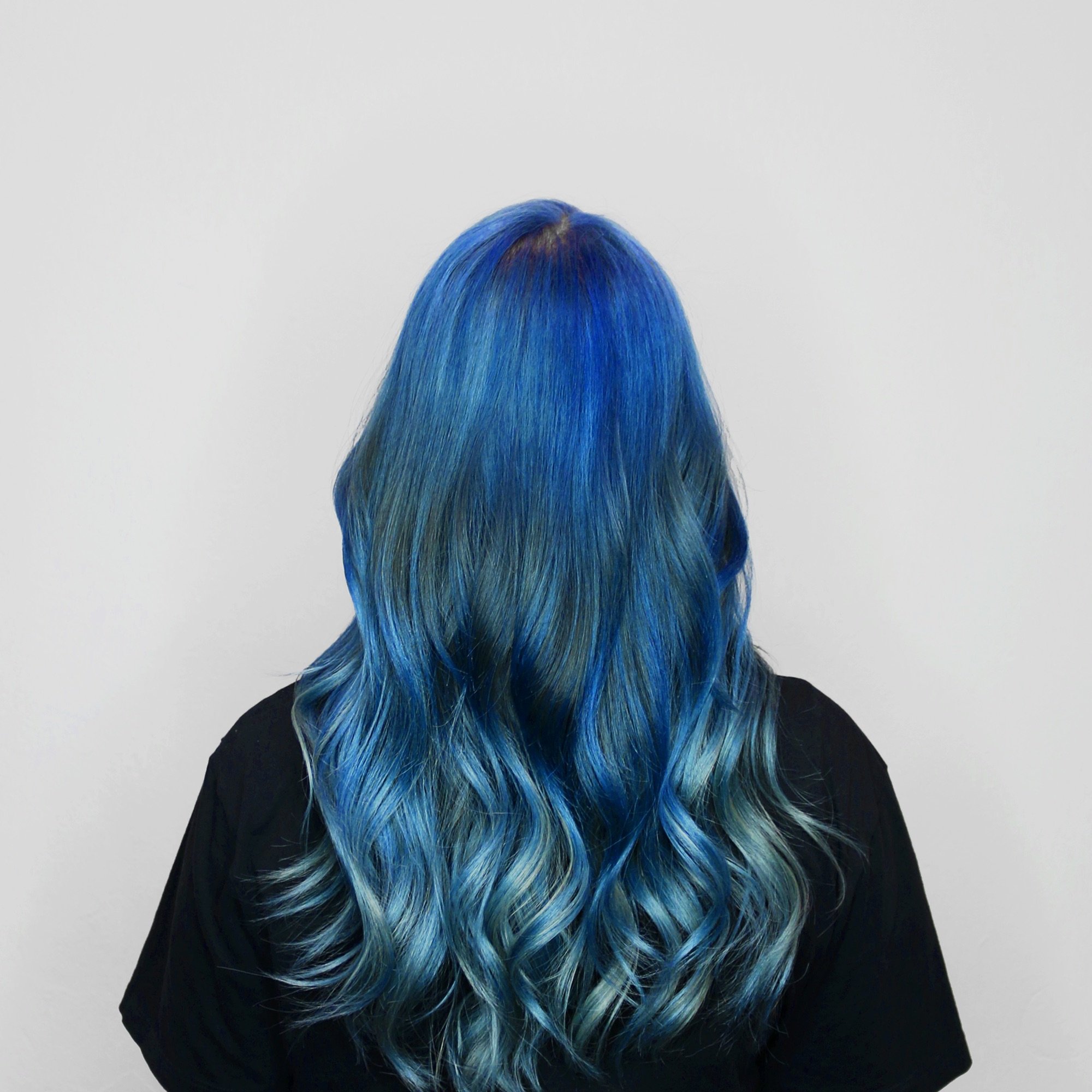 🌊 Low drama, high impact. If that&rsquo;s your vibe this year, this is your colour.

Contact us via DM/WhatsApp for enquires &amp; appointment bookings!📲 #feelingtheimpulse