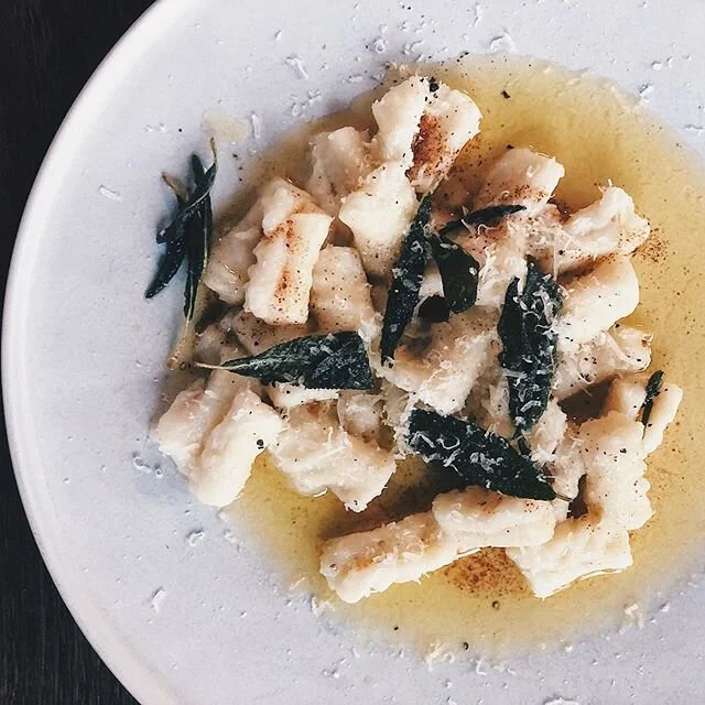 Homemade gnocchi with sage and brown butter sauce. .
.
.
#gnocchi #sage #brownbutter #foodie #instafood #food #foodstagram #chef #cooking #homemade #cookingathome #vsco #vscocam #dinner #brooklyn #newyork #quarantinekitchen