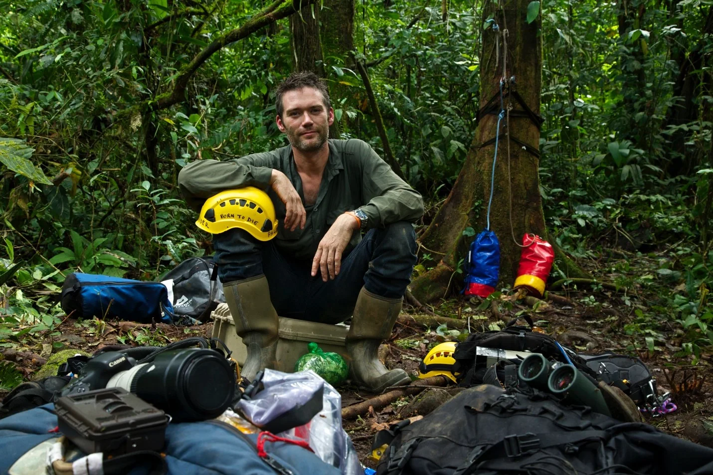 Charlie Hamilton James in Manu National Park – Photo: National Geographic