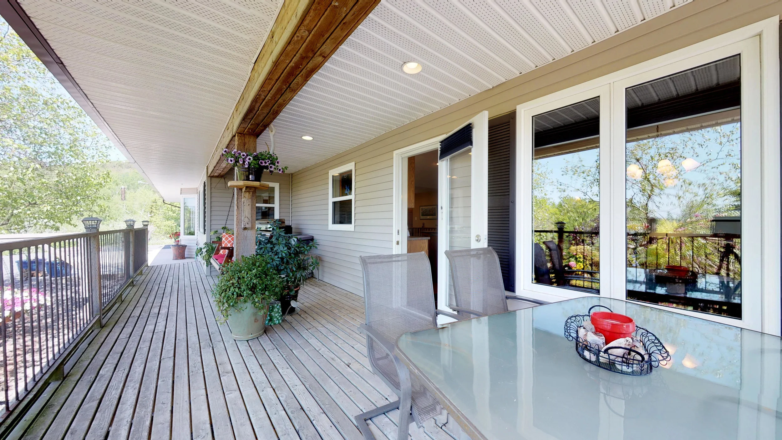 Rear Deck(1).jpg