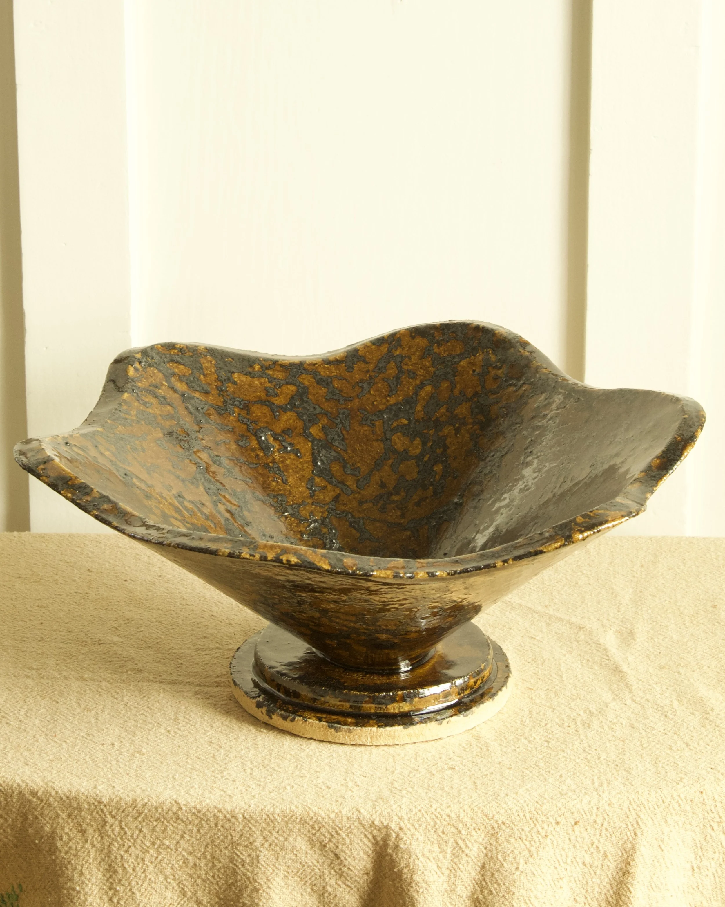 Amber & Black Spongeware Scallop Bowl